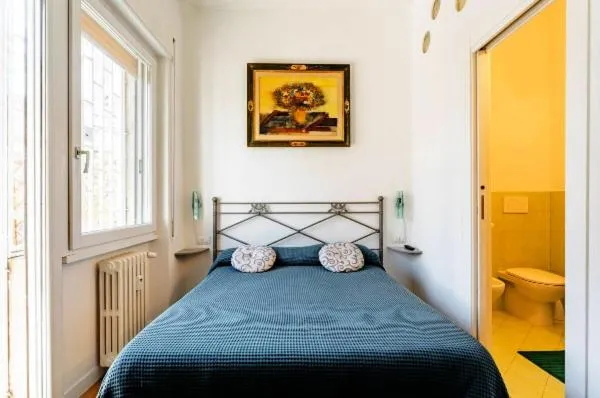 Bedroom, Bed in Alloggio Turistico via dei Faggi - Room