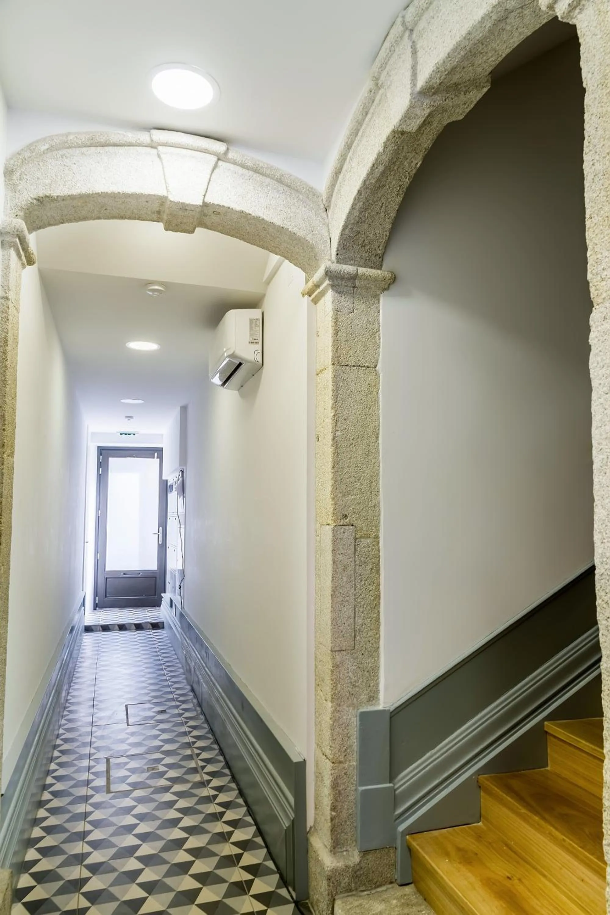 Facade/entrance in InSitu Formosa 168 by Guestify