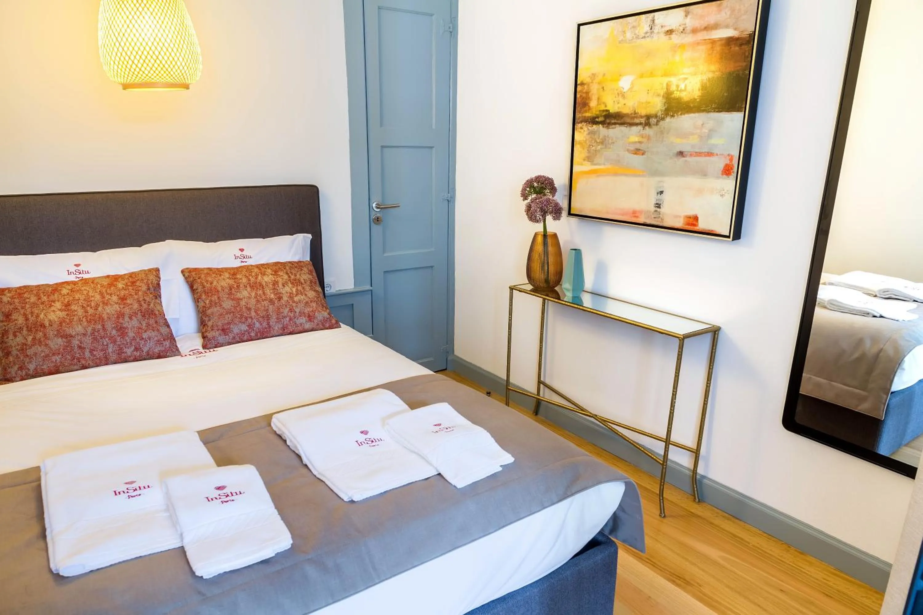 Bed in InSitu Formosa 168 by Guestify