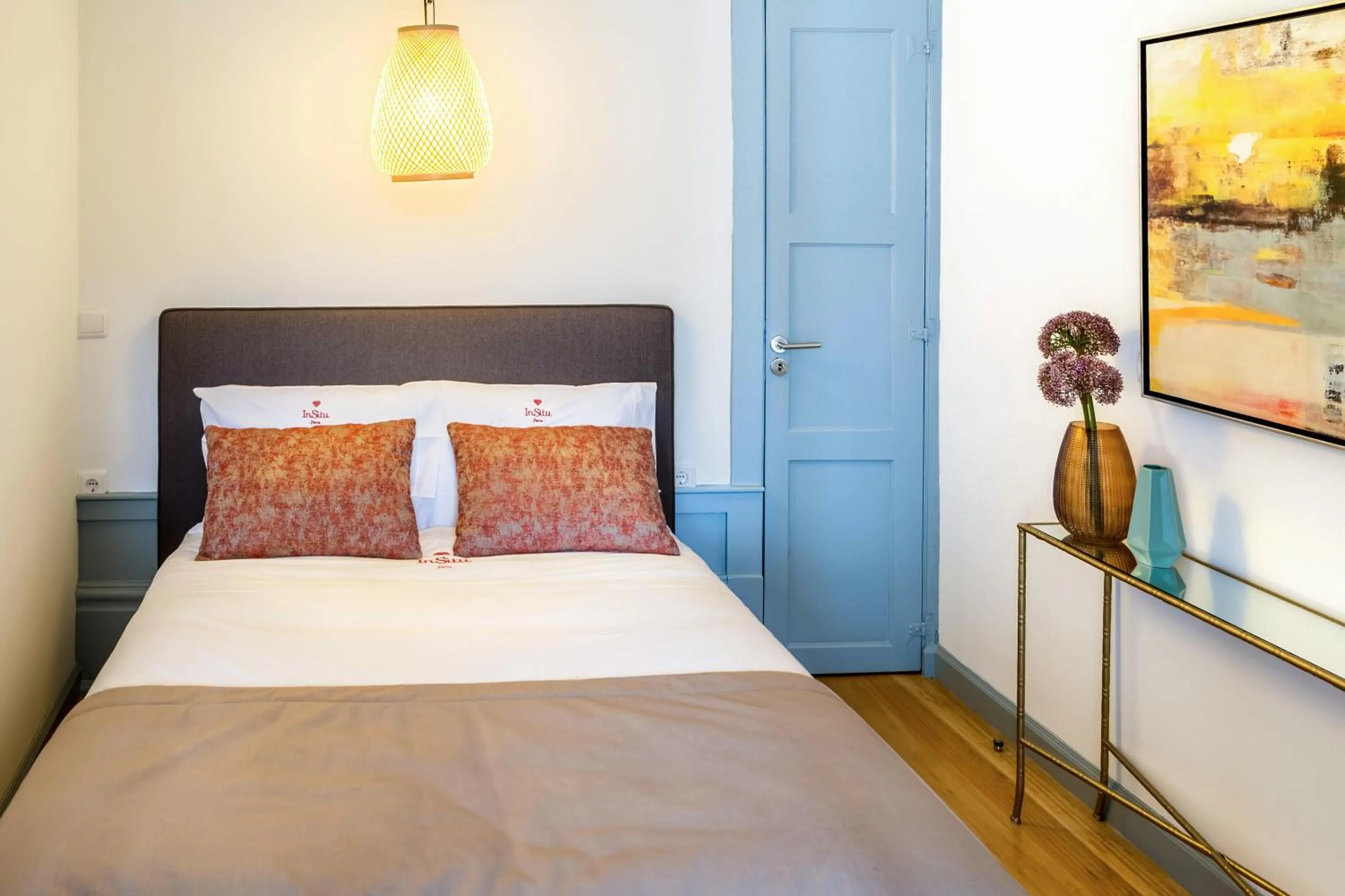 Bedroom, Bed in InSitu Formosa 168 by Guestify