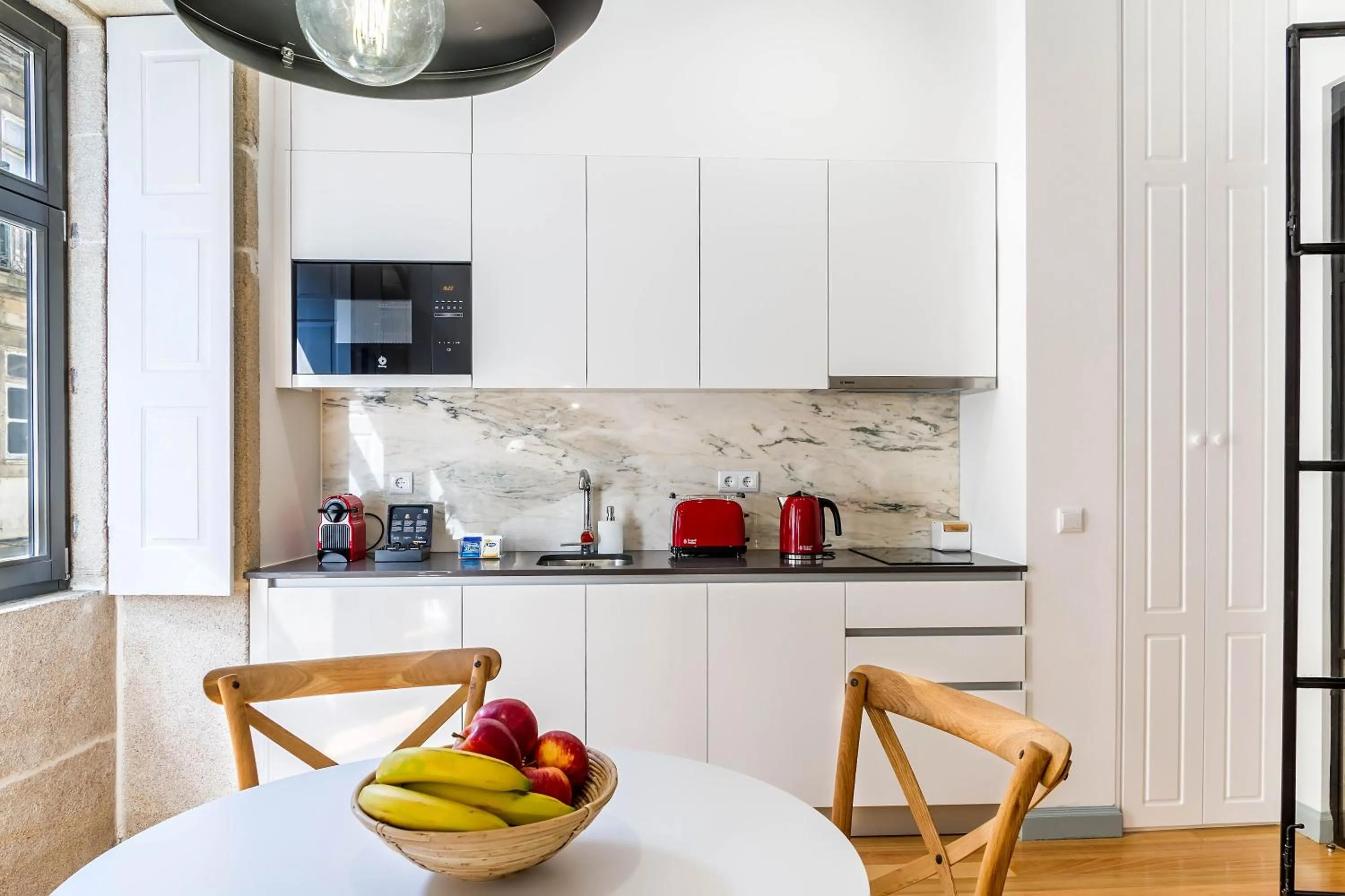 Coffee/tea facilities in InSitu Formosa 168 by Guestify