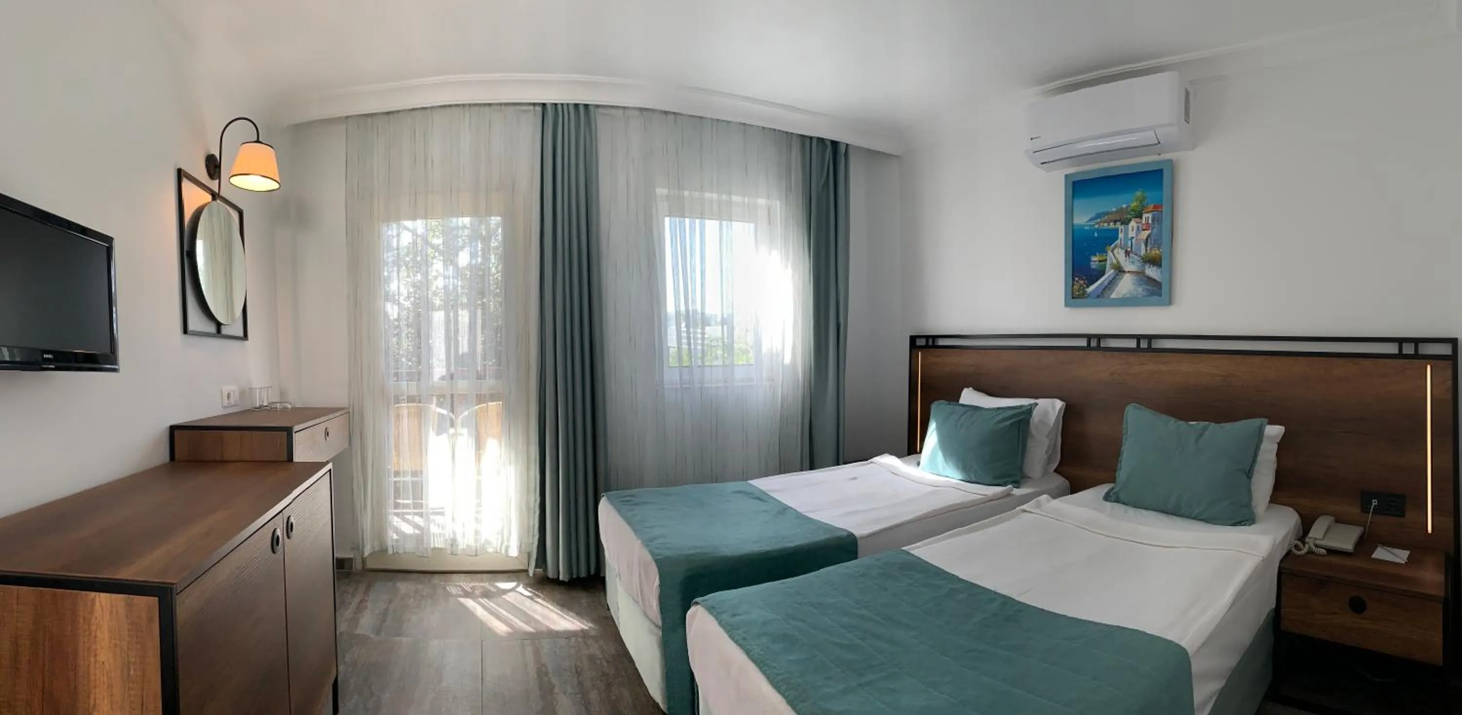 Bed in Bitez Garden Life