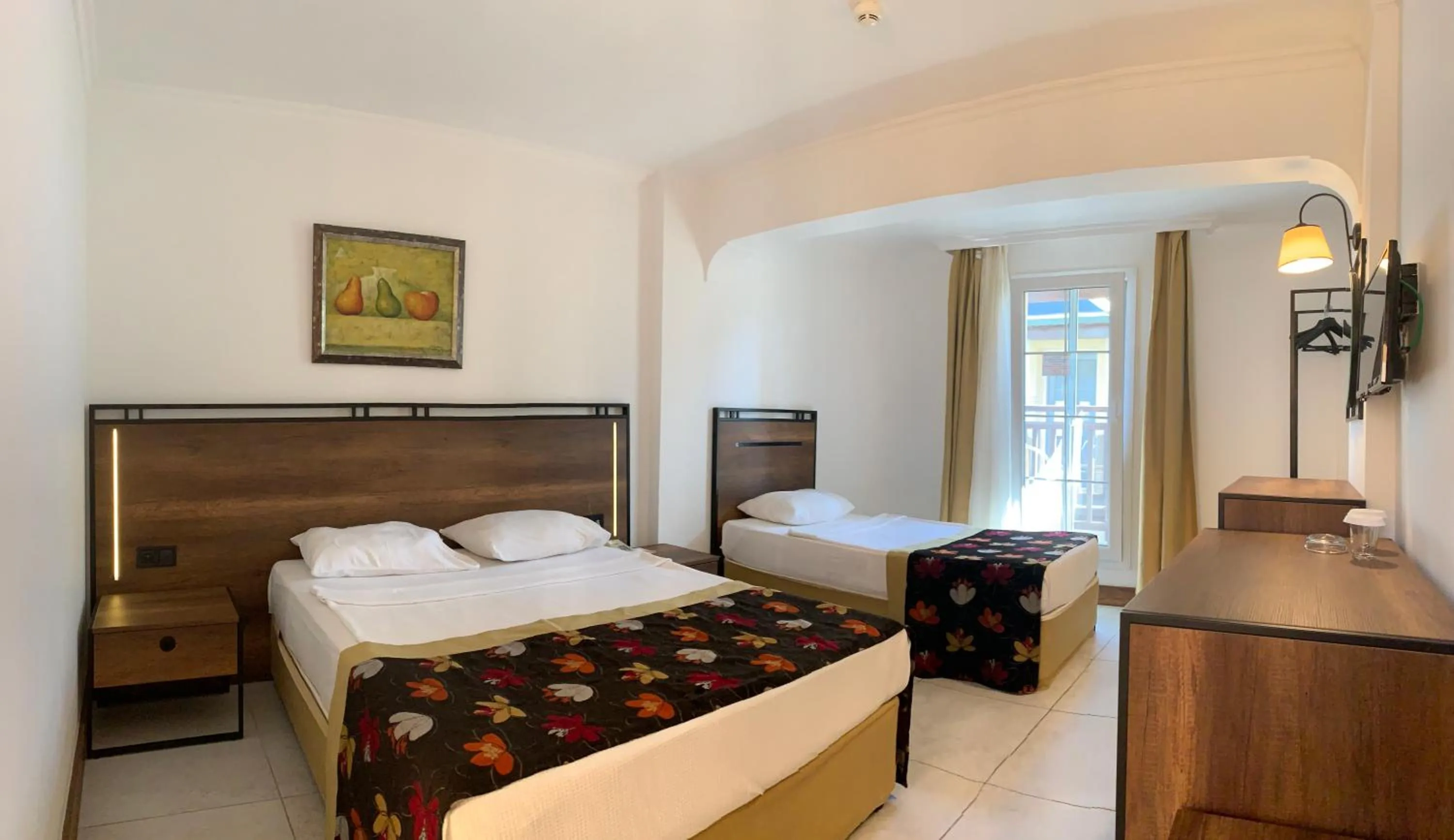 Bed in Bitez Garden Life