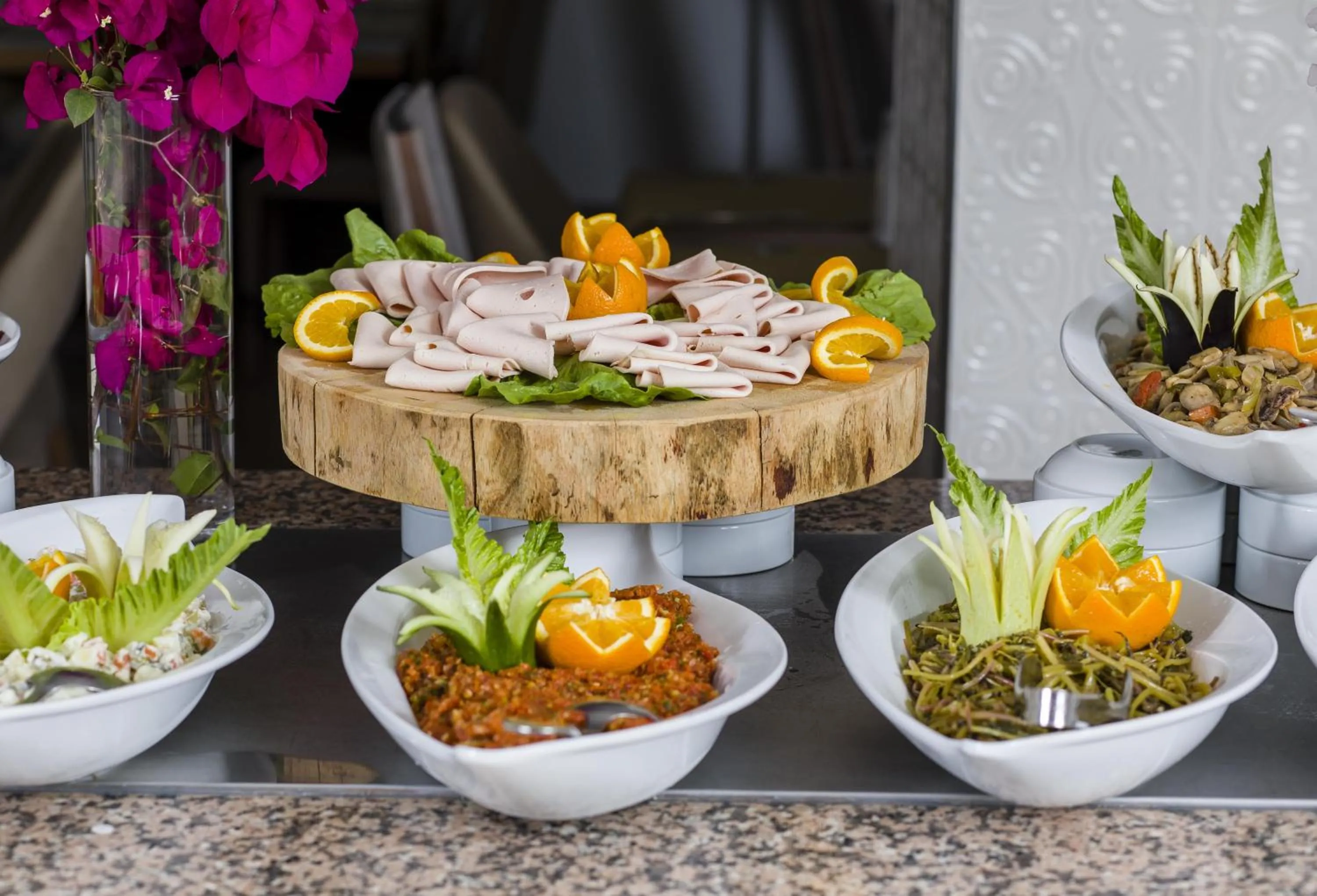 Food and drinks in Bitez Garden Life