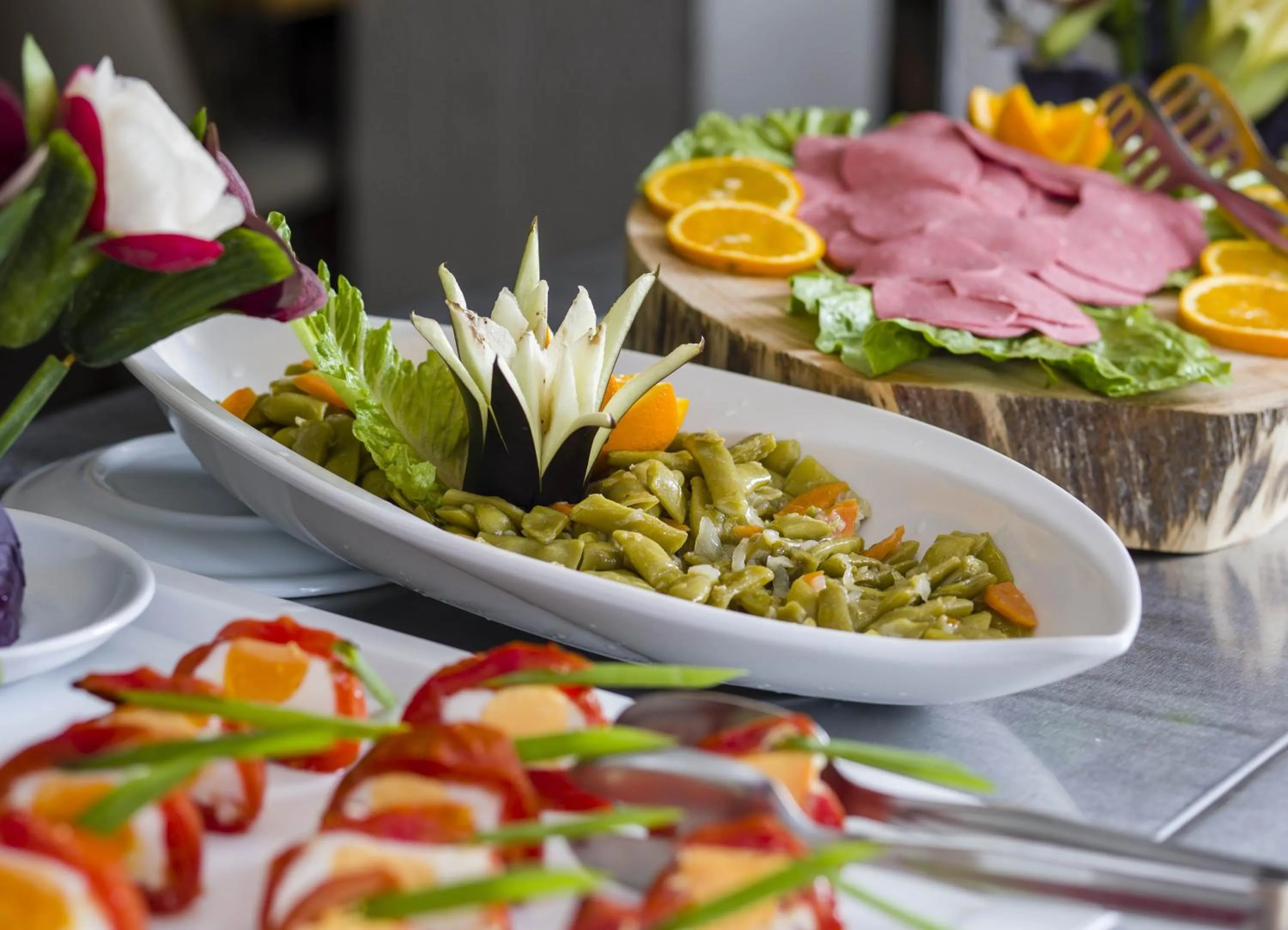 Food and drinks in Bitez Garden Life