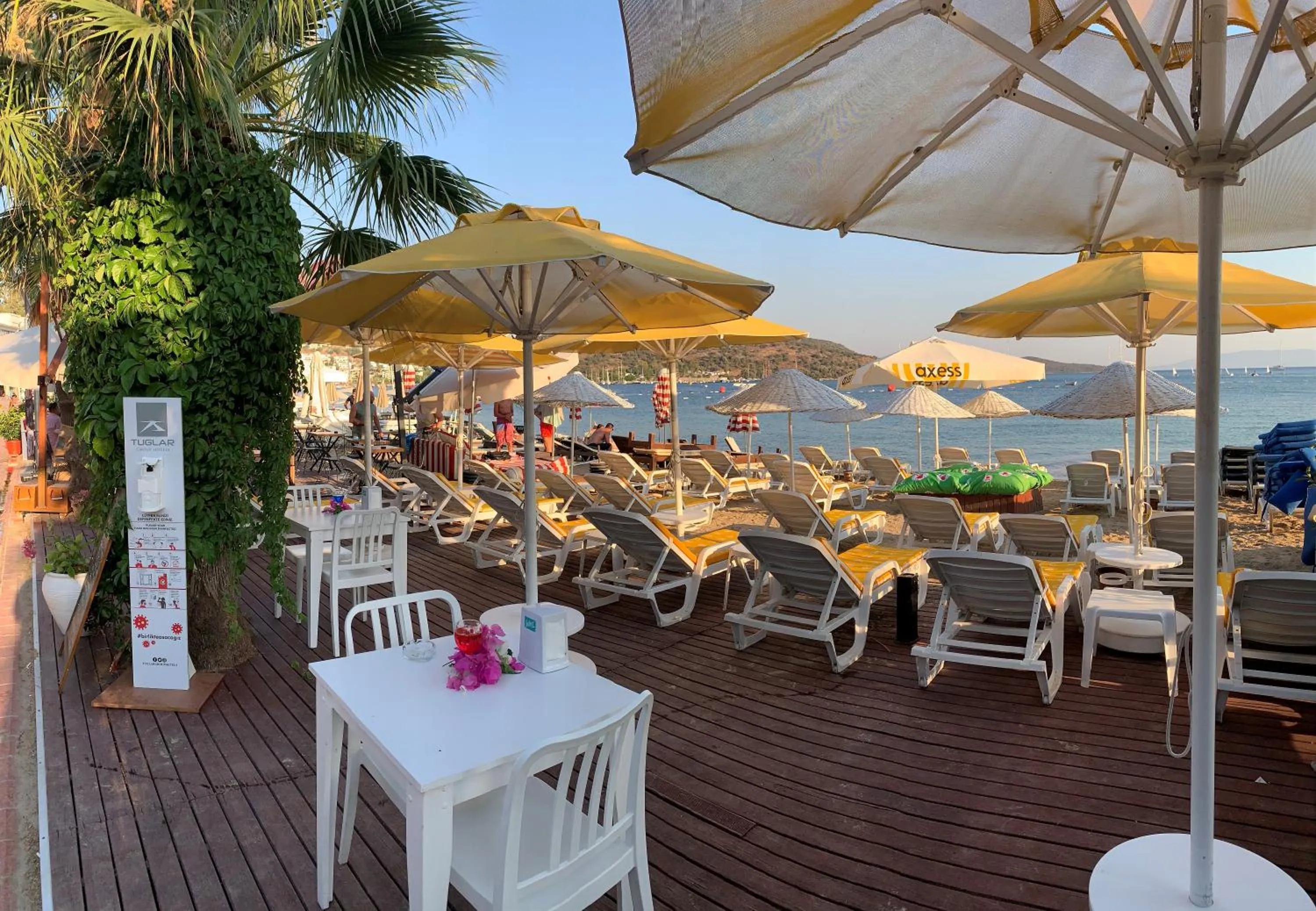 Beach in Bitez Garden Life