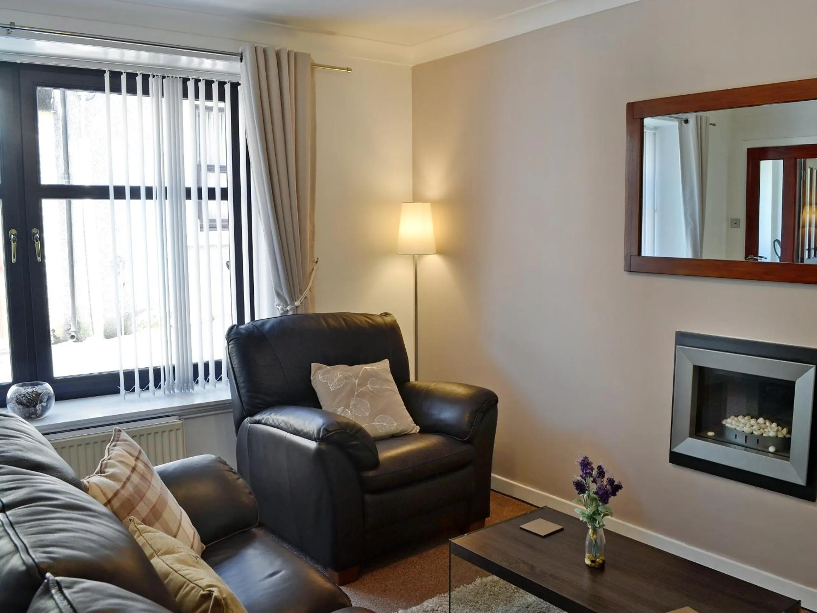 Property building in Summerlea Cottage