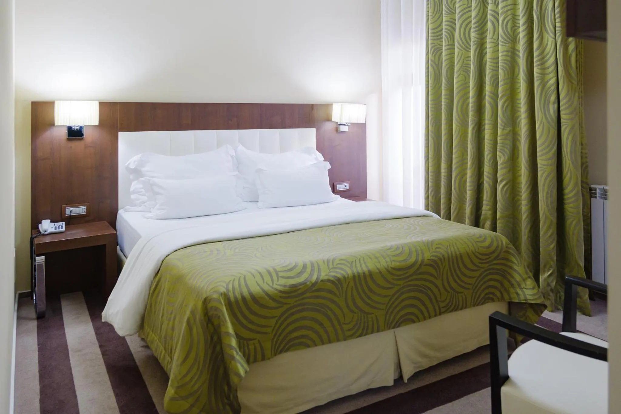 Bed in Hotel Pietroasa