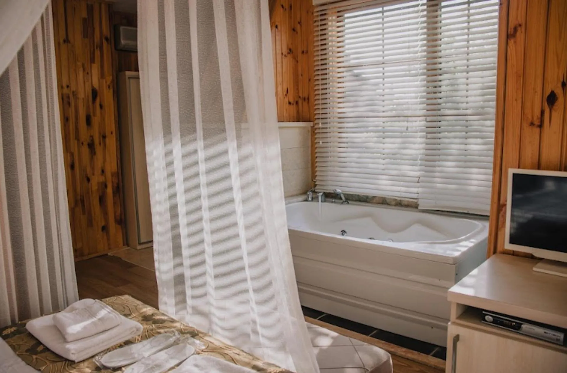 Bed in Ağva Ayışığı Otel