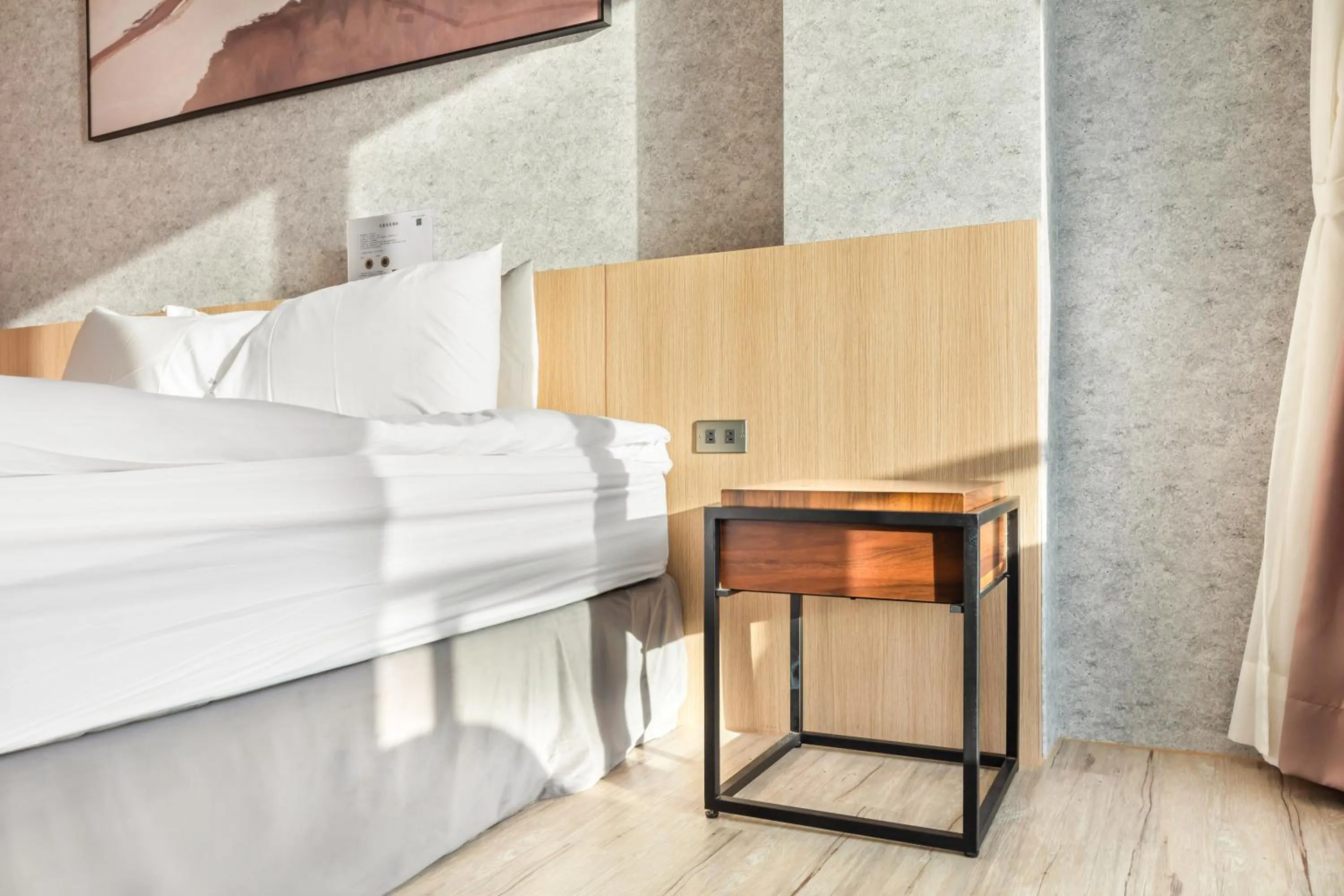 Photo of the whole room, Bed in Jhai Wu