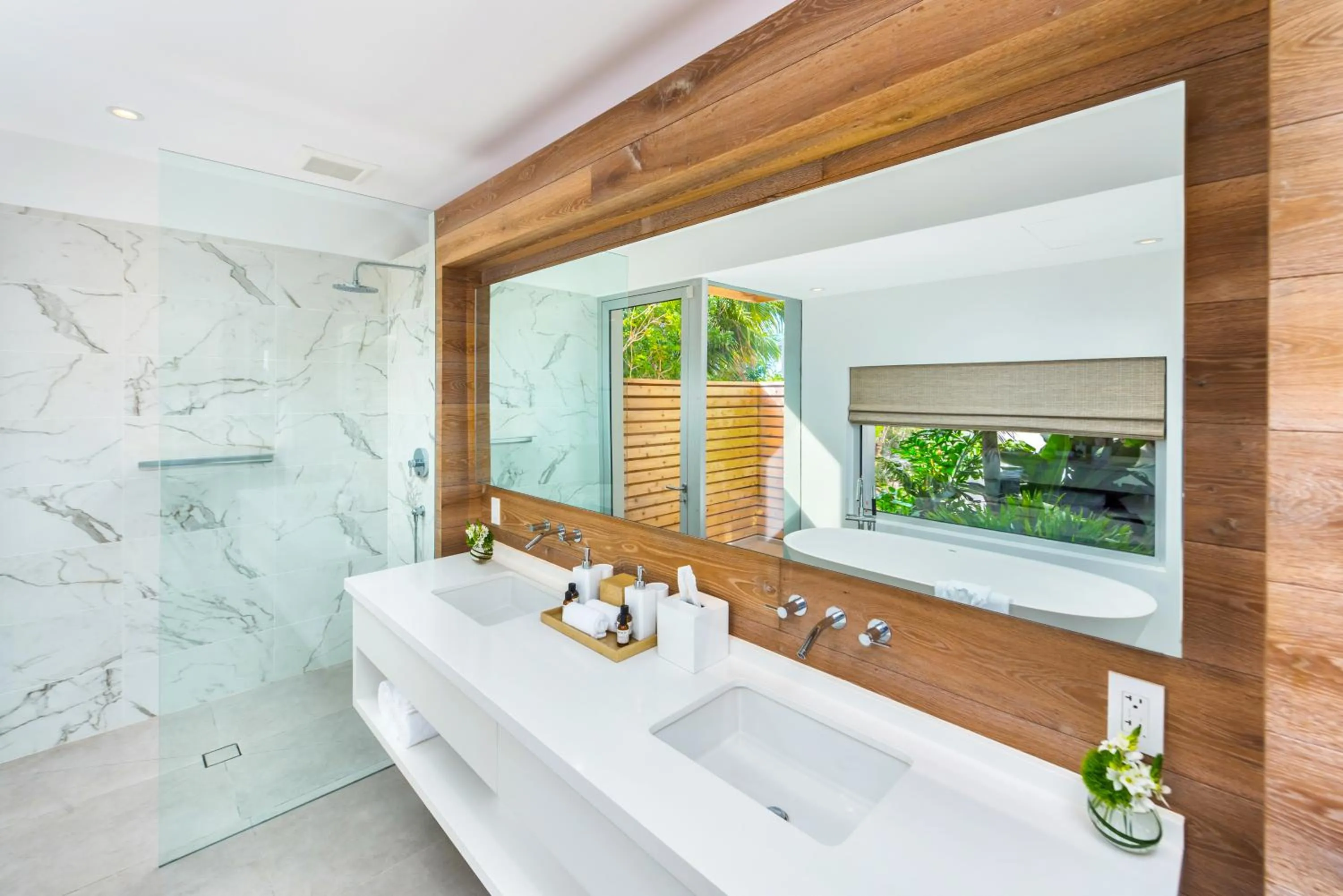 Shower in Beach Enclave