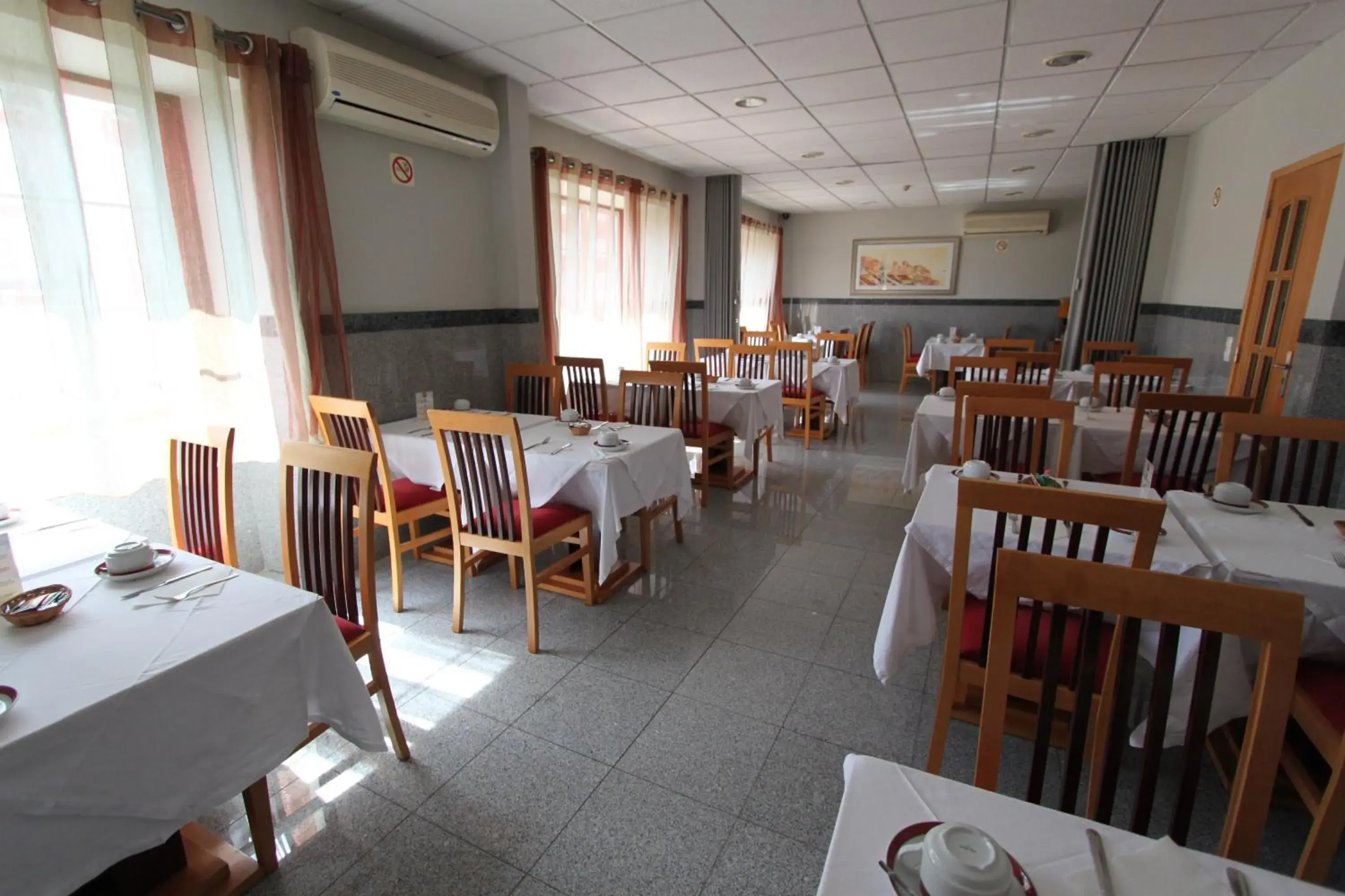 Restaurant/places to eat in Residencial Horizonte Restaurant/places to eat in Residencial Horizonte