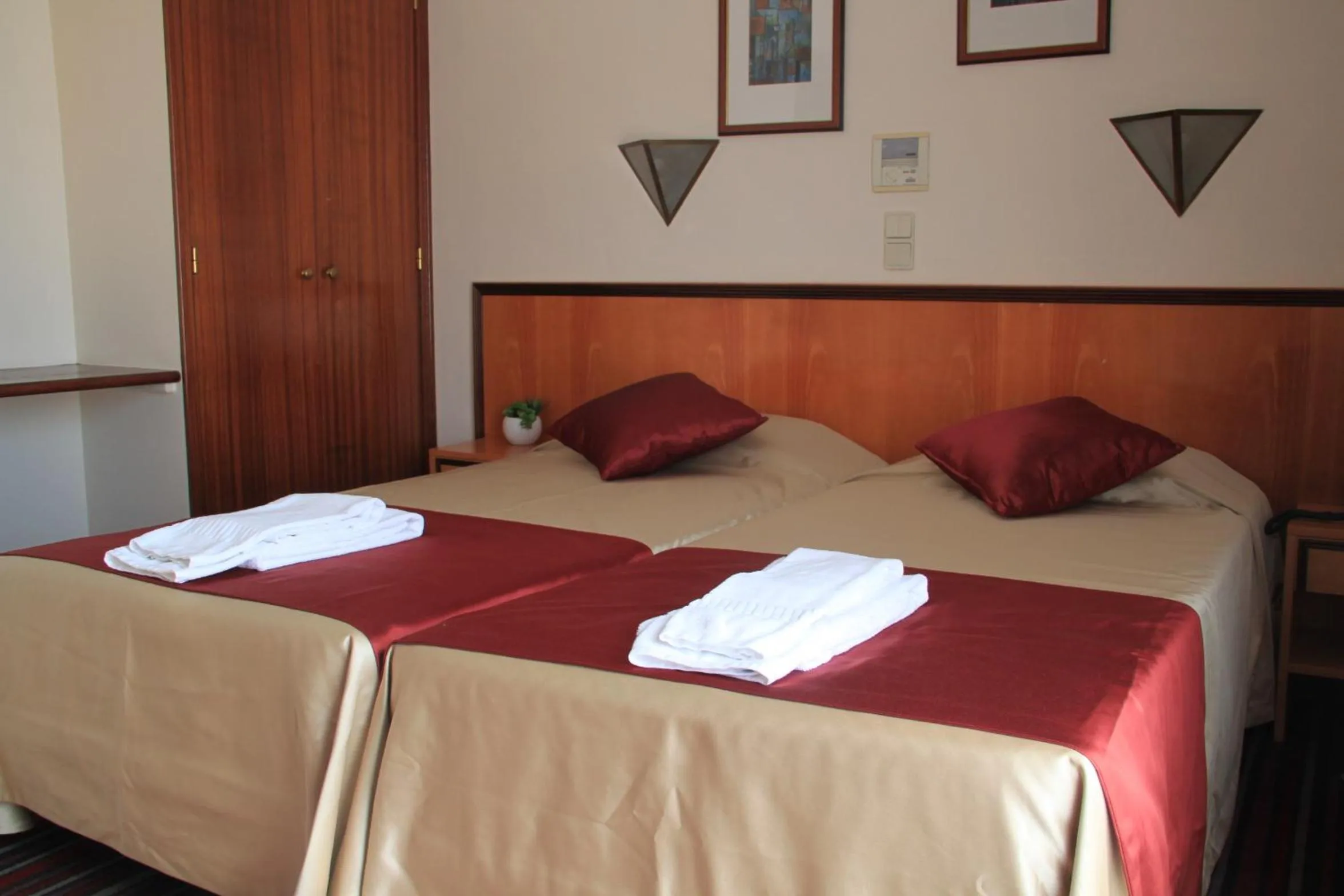 Bed in Residencial Horizonte