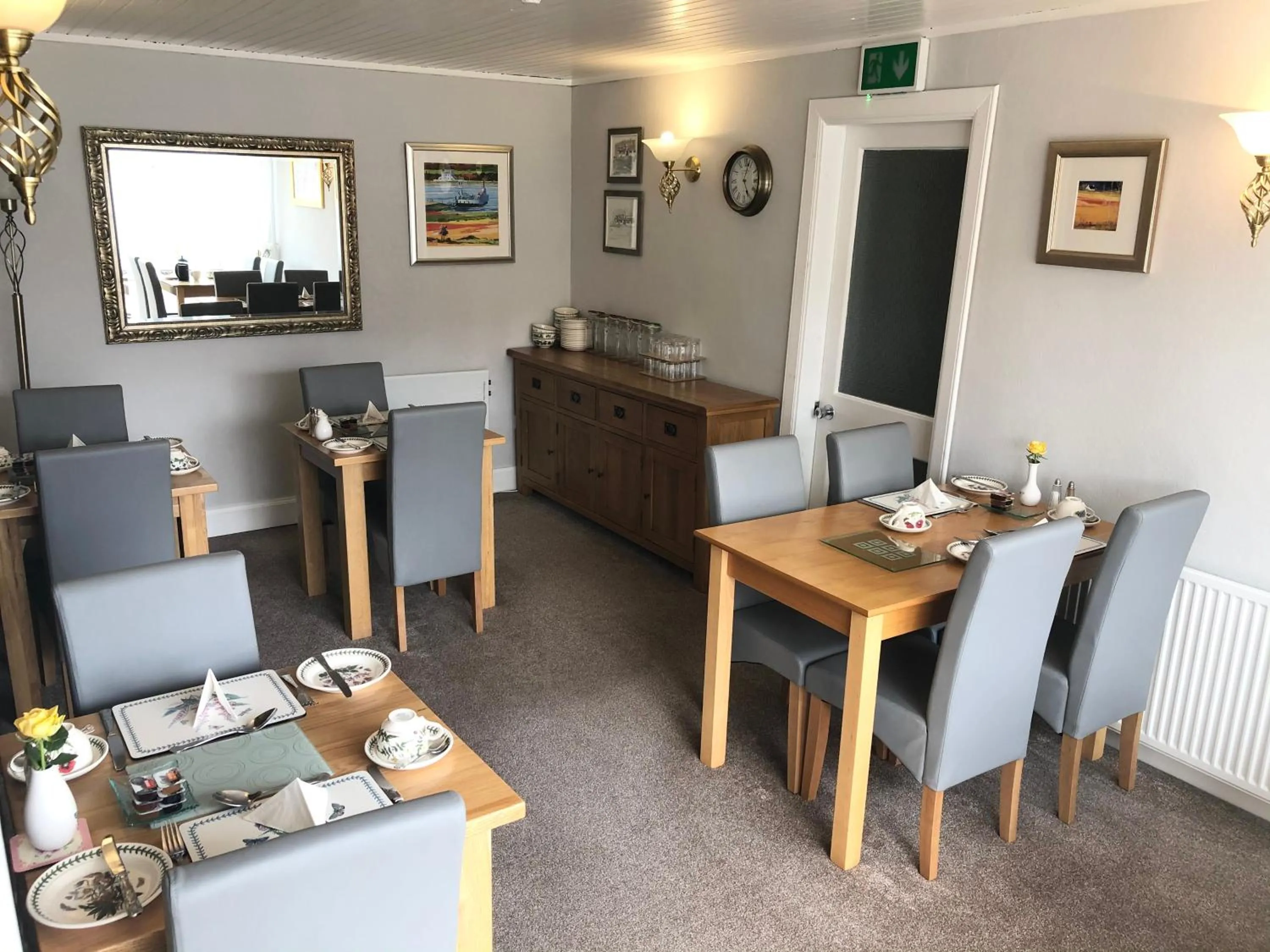 Dining area in Hillview Guest House