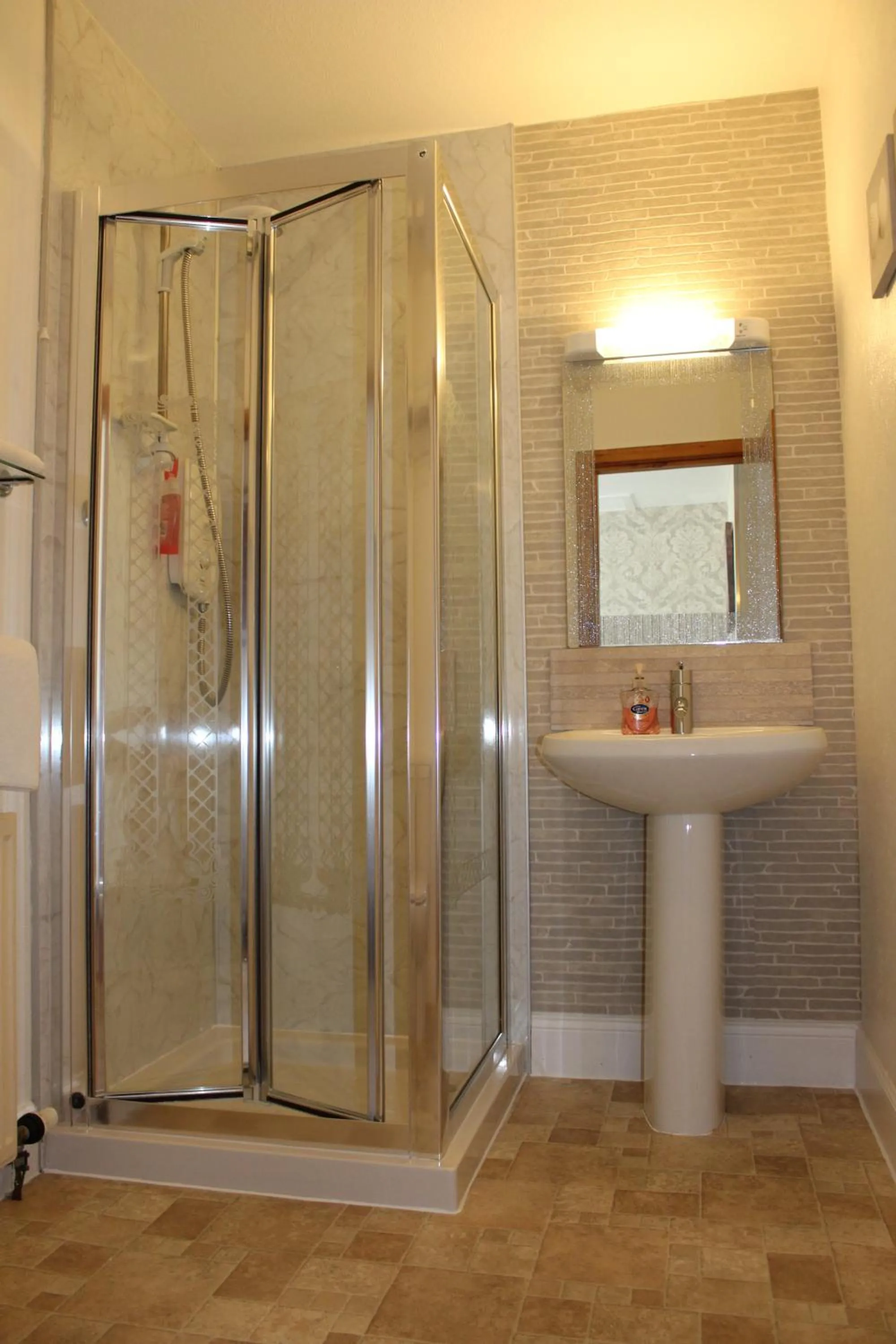 Bathroom in Hillview Guest House
