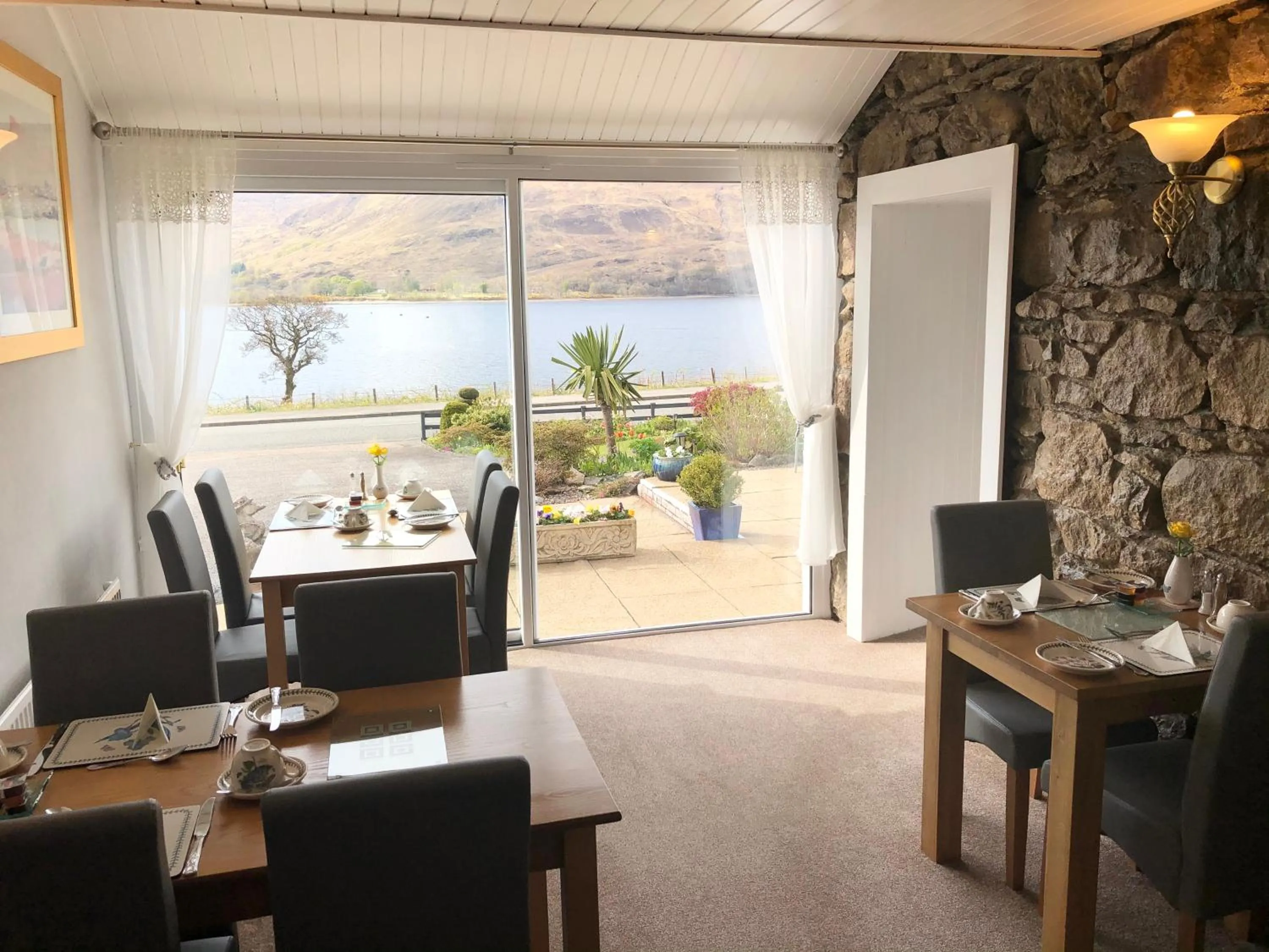 Dining area in Hillview Guest House