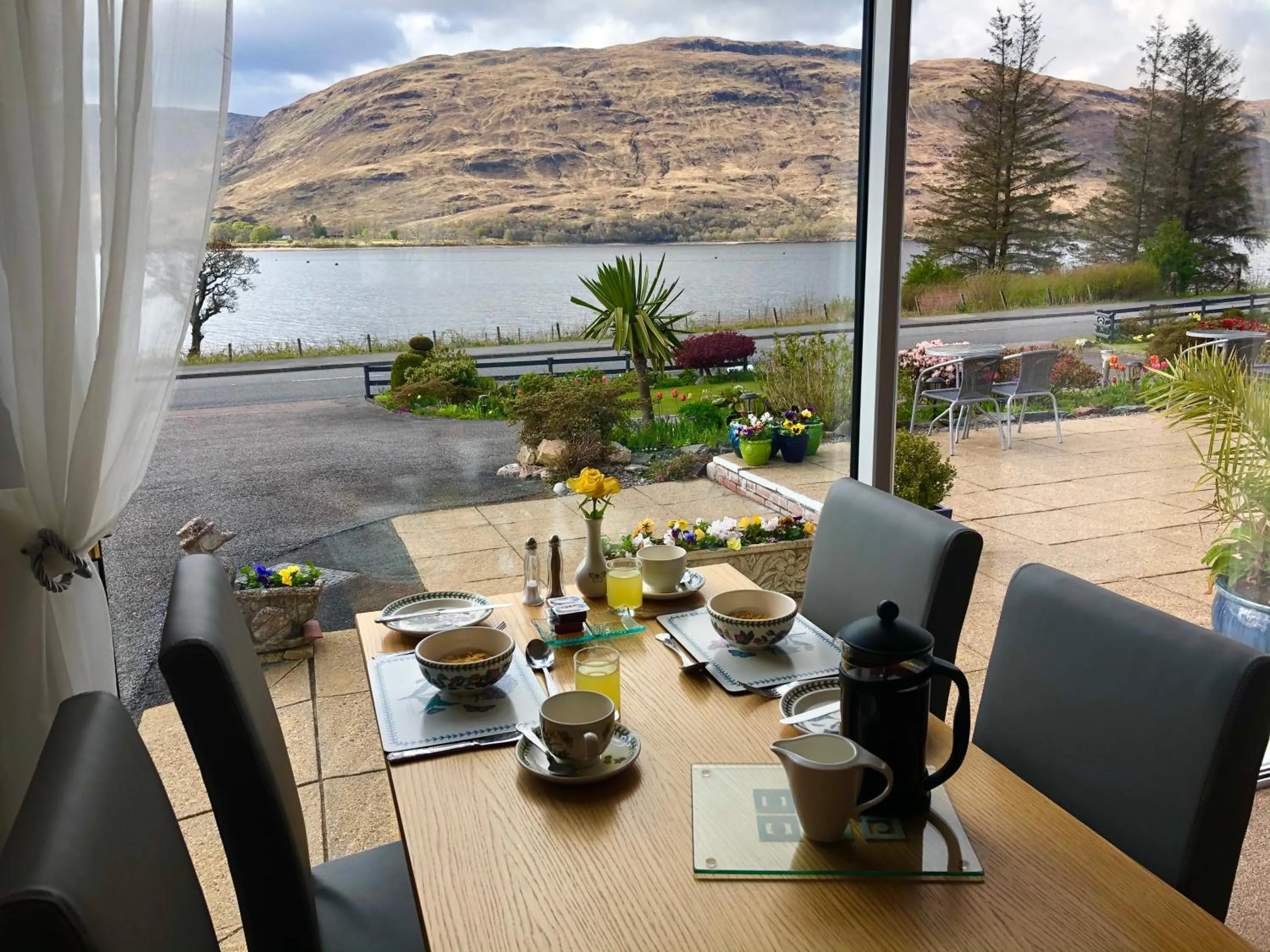 Dining area in Hillview Guest House