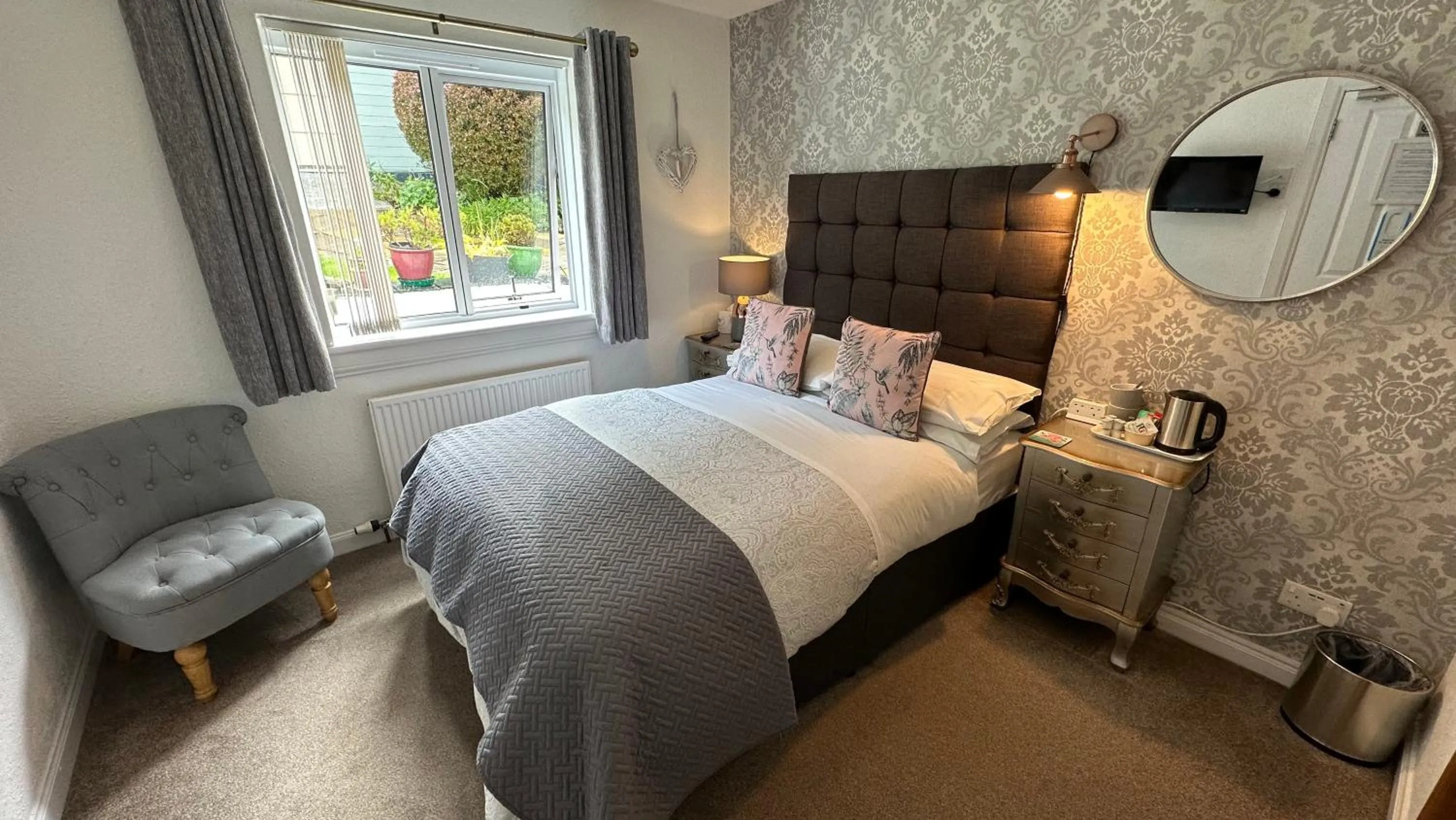 Bedroom in Hillview Guest House