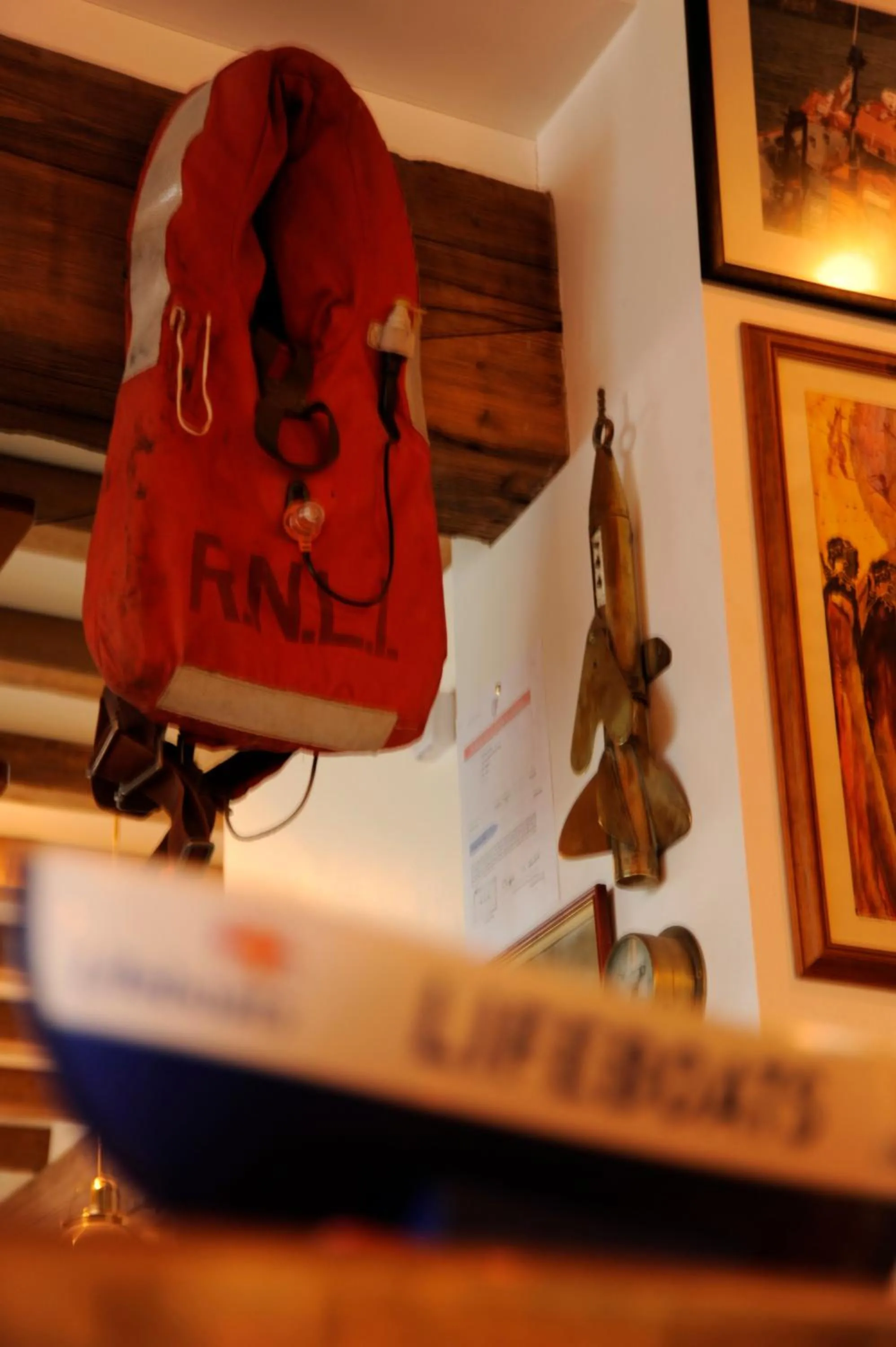 Restaurant/places to eat in The Waterfront Hotel
