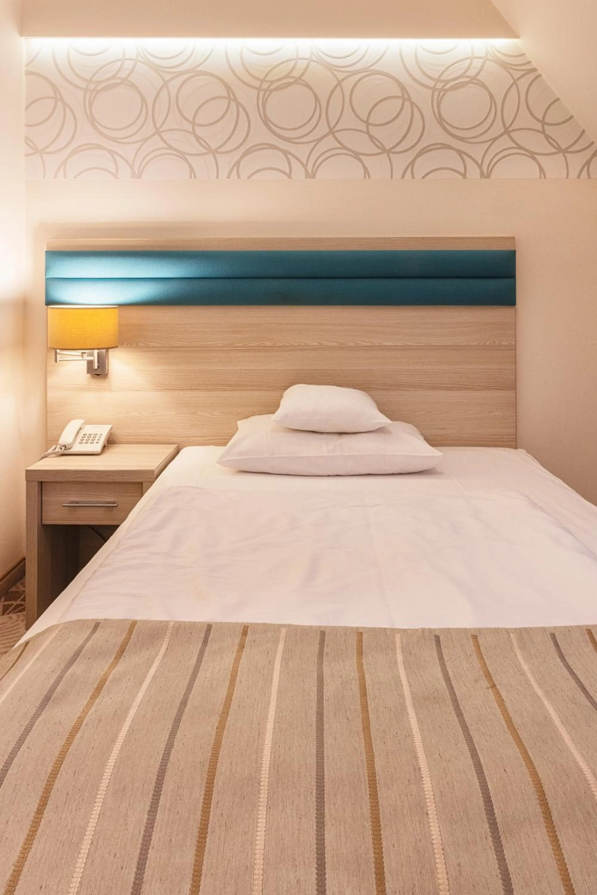 Photo of the whole room, Bed in Hotel Cesarskie Ogrody