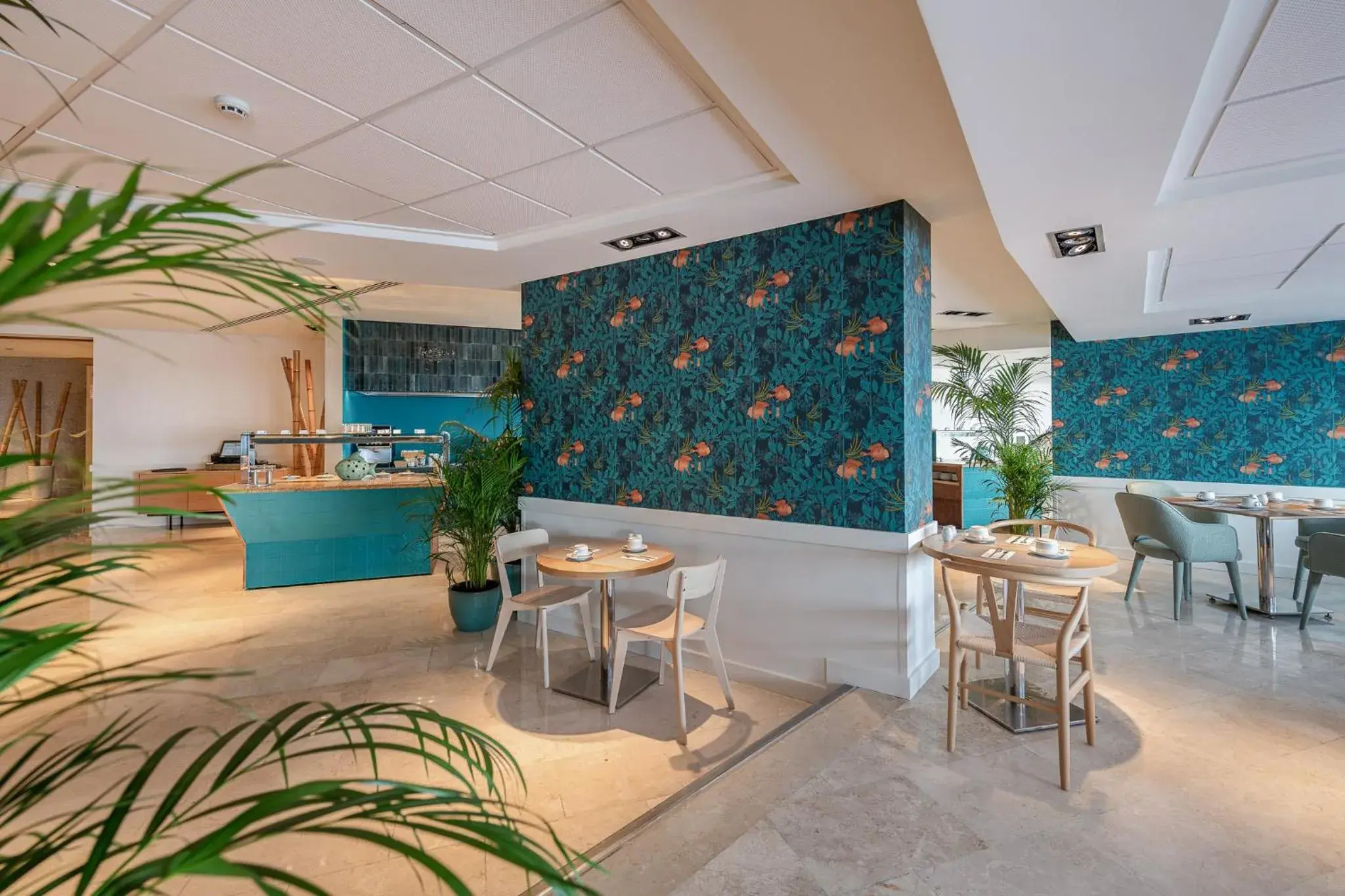 Restaurant/places to eat in Sesimbra Oceanfront Hotel - Preferred Hotels and Resorts Restaurant/places to eat in Sesimbra Oceanfront Hotel - Preferred Hotels and Resorts