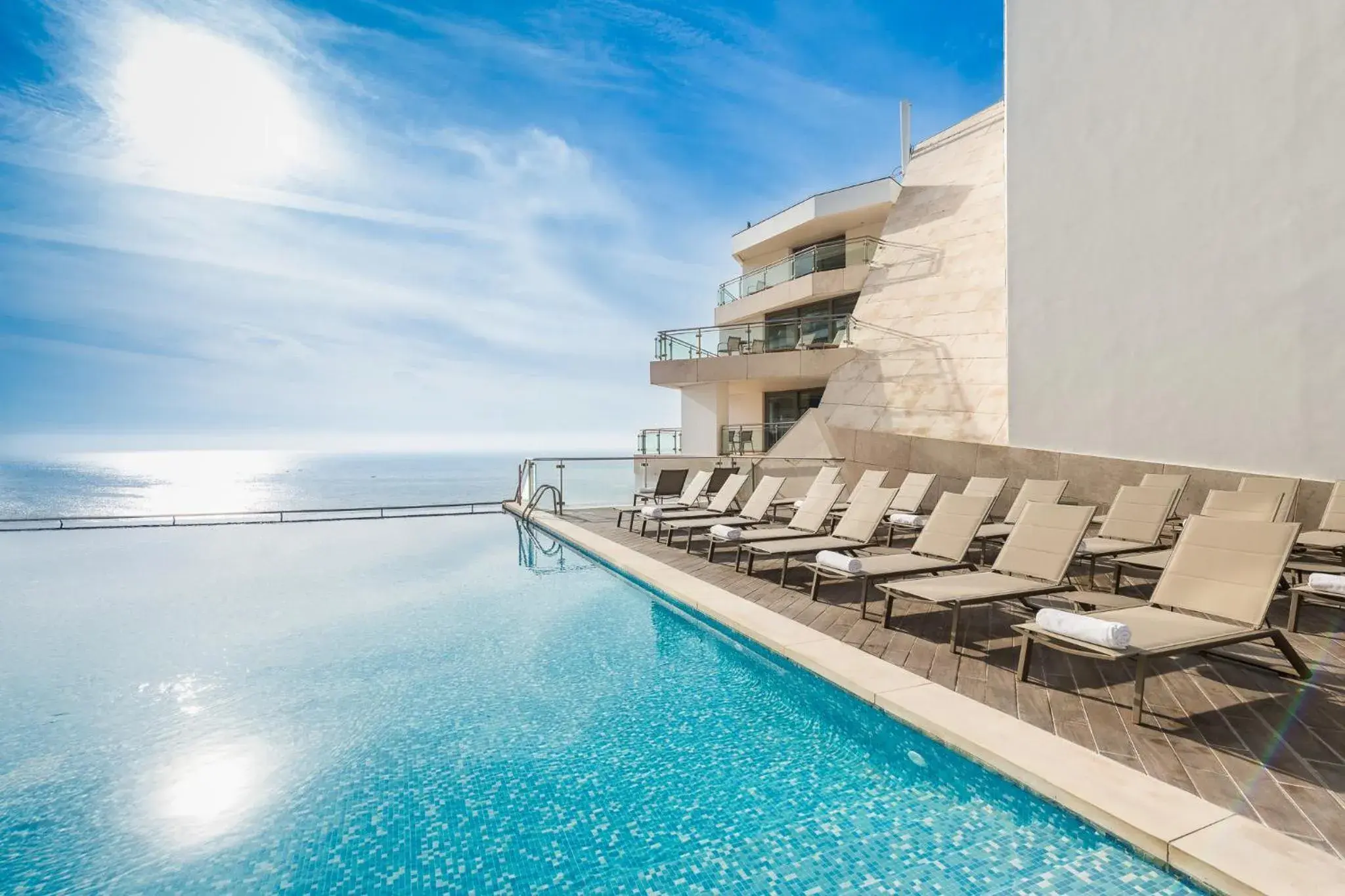 Property building in Sesimbra Oceanfront Hotel - Preferred Hotels and Resorts Property building in Sesimbra Oceanfront Hotel - Preferred Hotels and Resorts