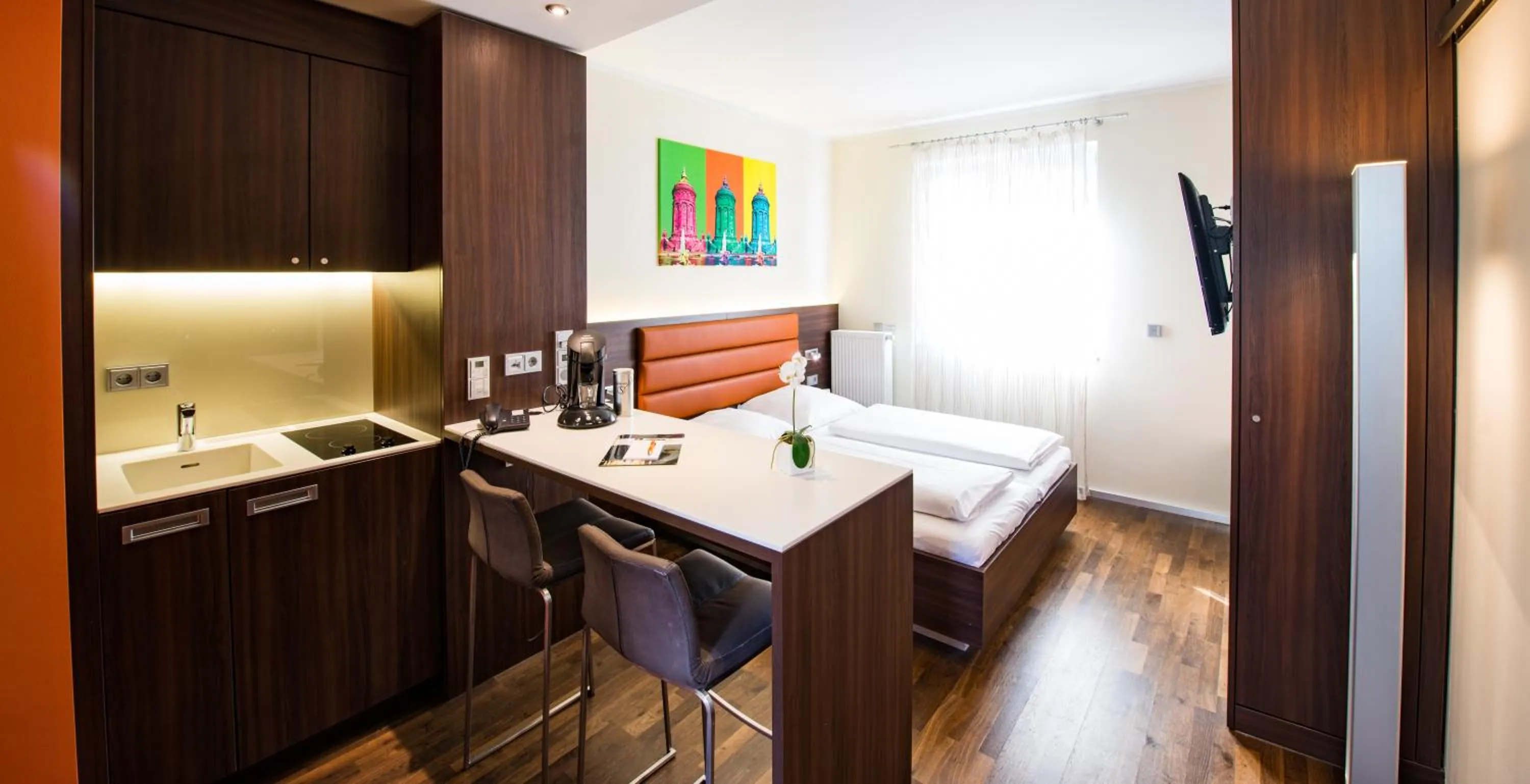 Kitchen or kitchenette, Bed in BoardingHouse Mannheim