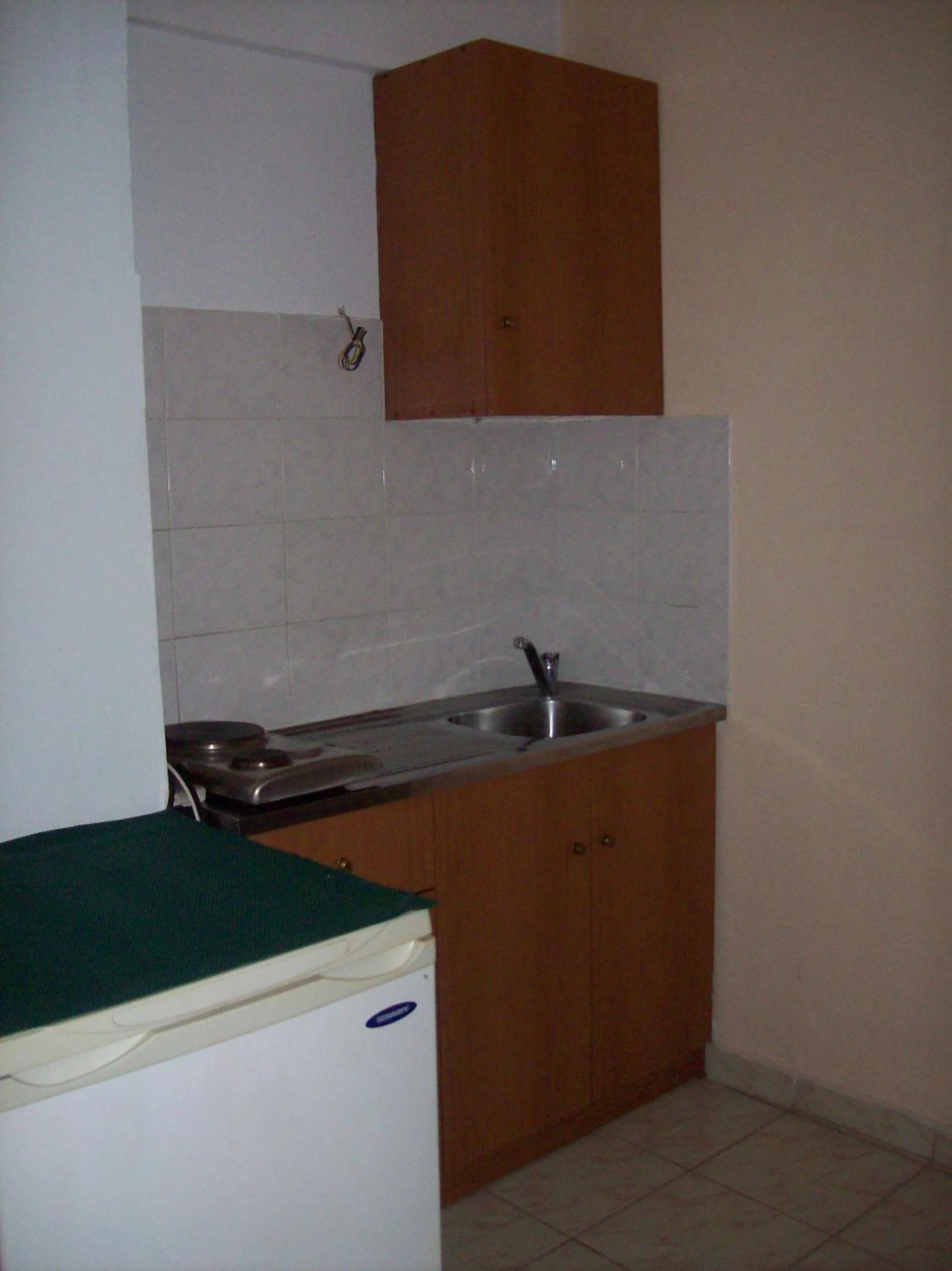 Kitchen or kitchenette in Petros Studios