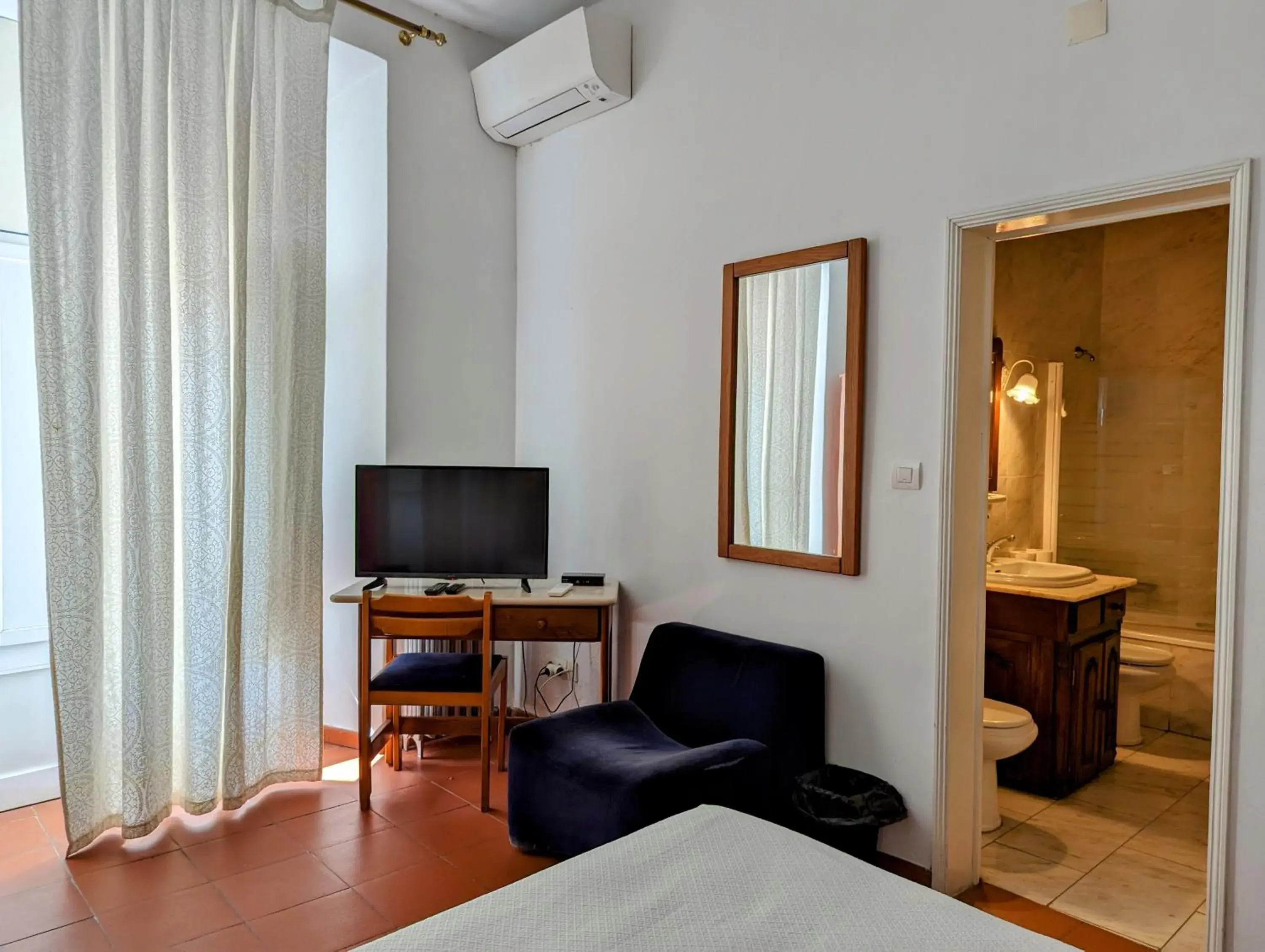 Double Room in Hotel Solar de Monfalim Double Room in Hotel Solar de Monfalim