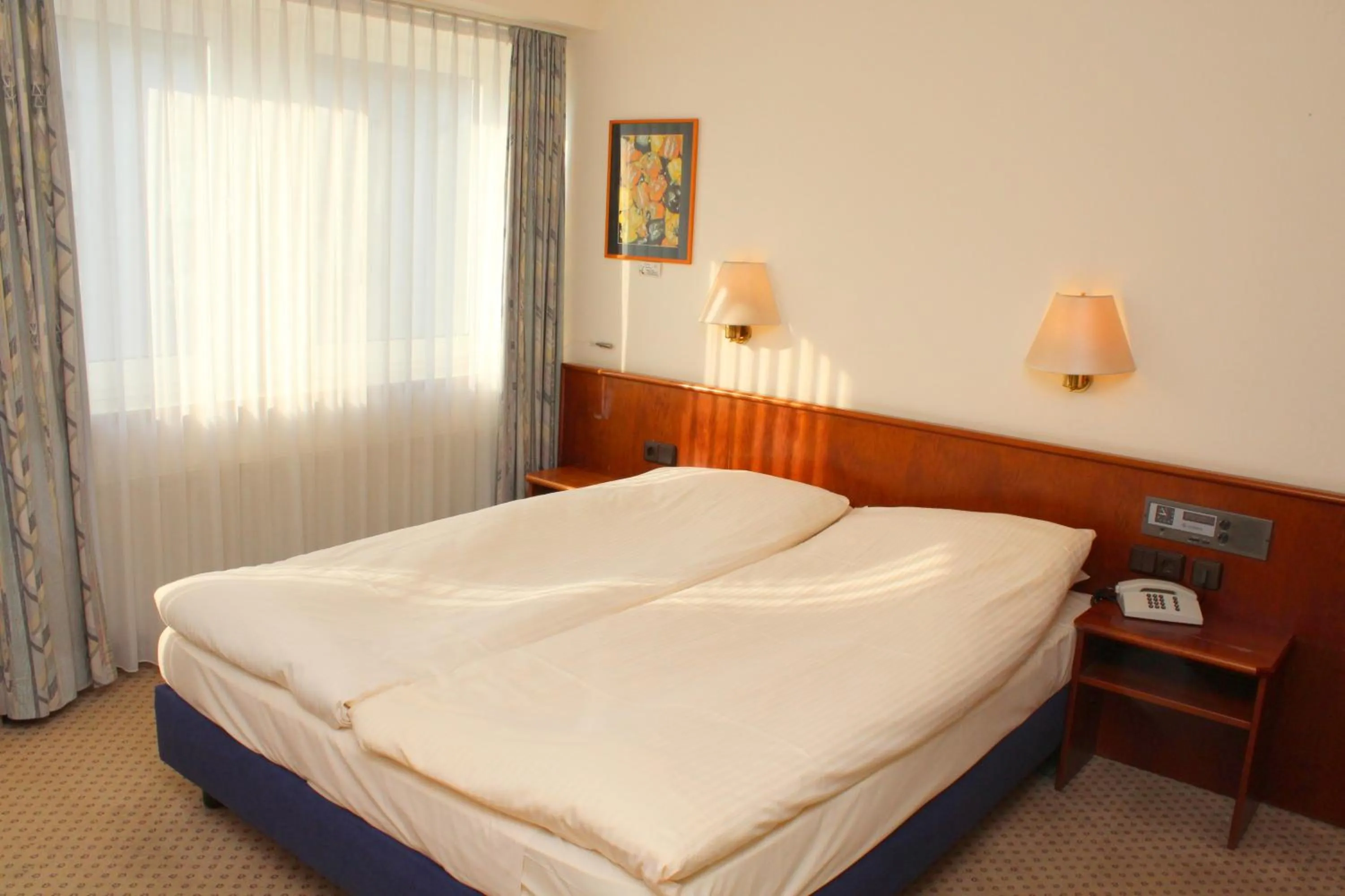 Bedroom, Bed in Elbroich Hotel Düsseldorf