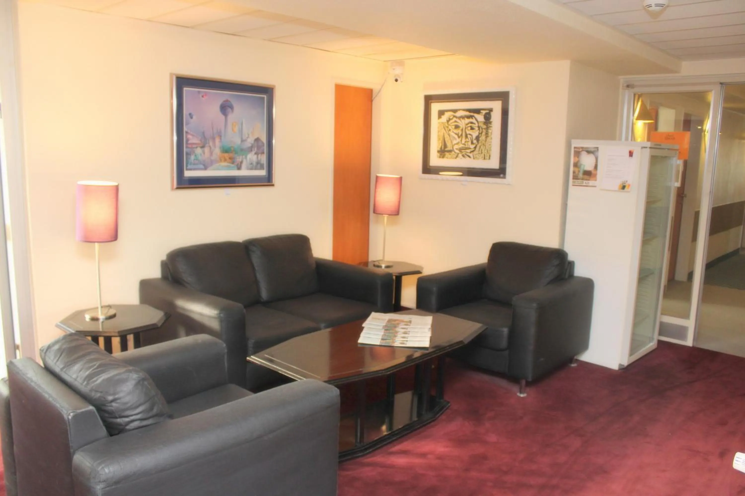 Lounge or bar in Elbroich Hotel Düsseldorf