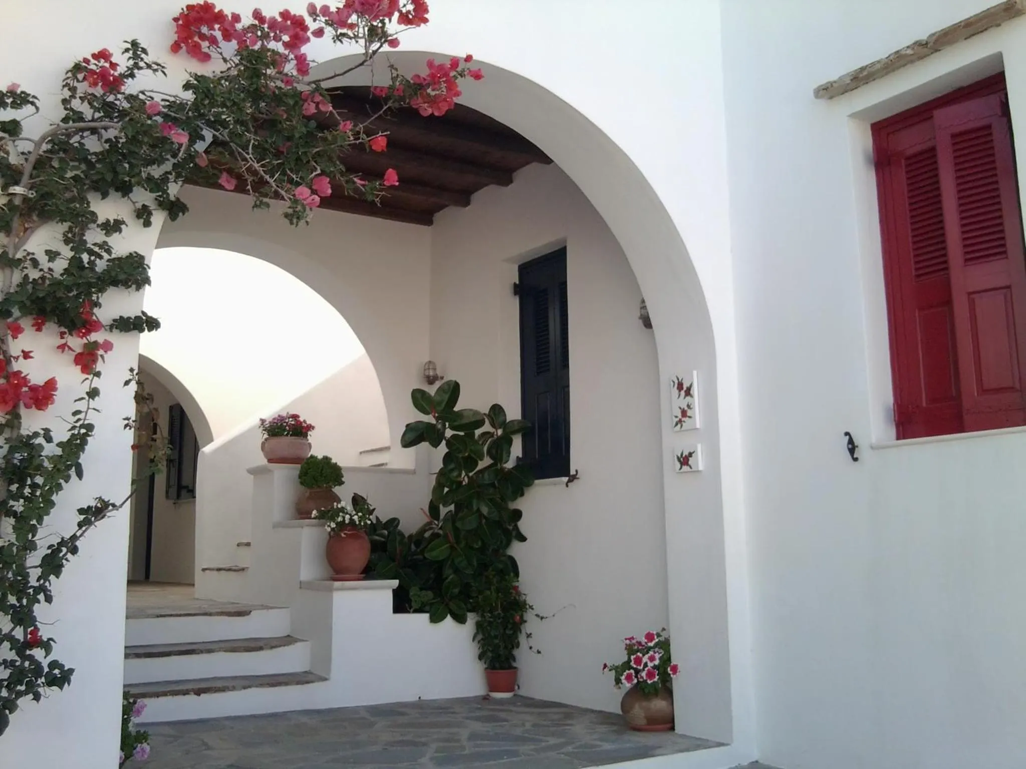 Property building in Elisso's Philoxenia