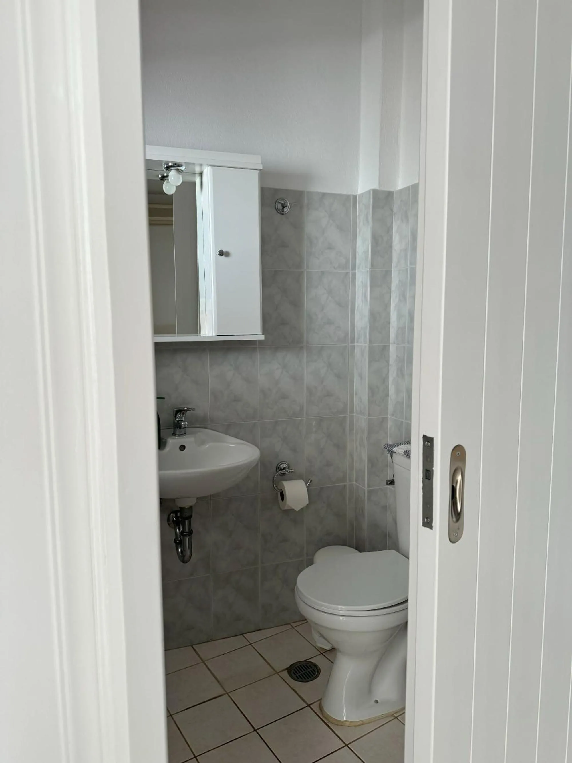 Bathroom in Elisso's Philoxenia