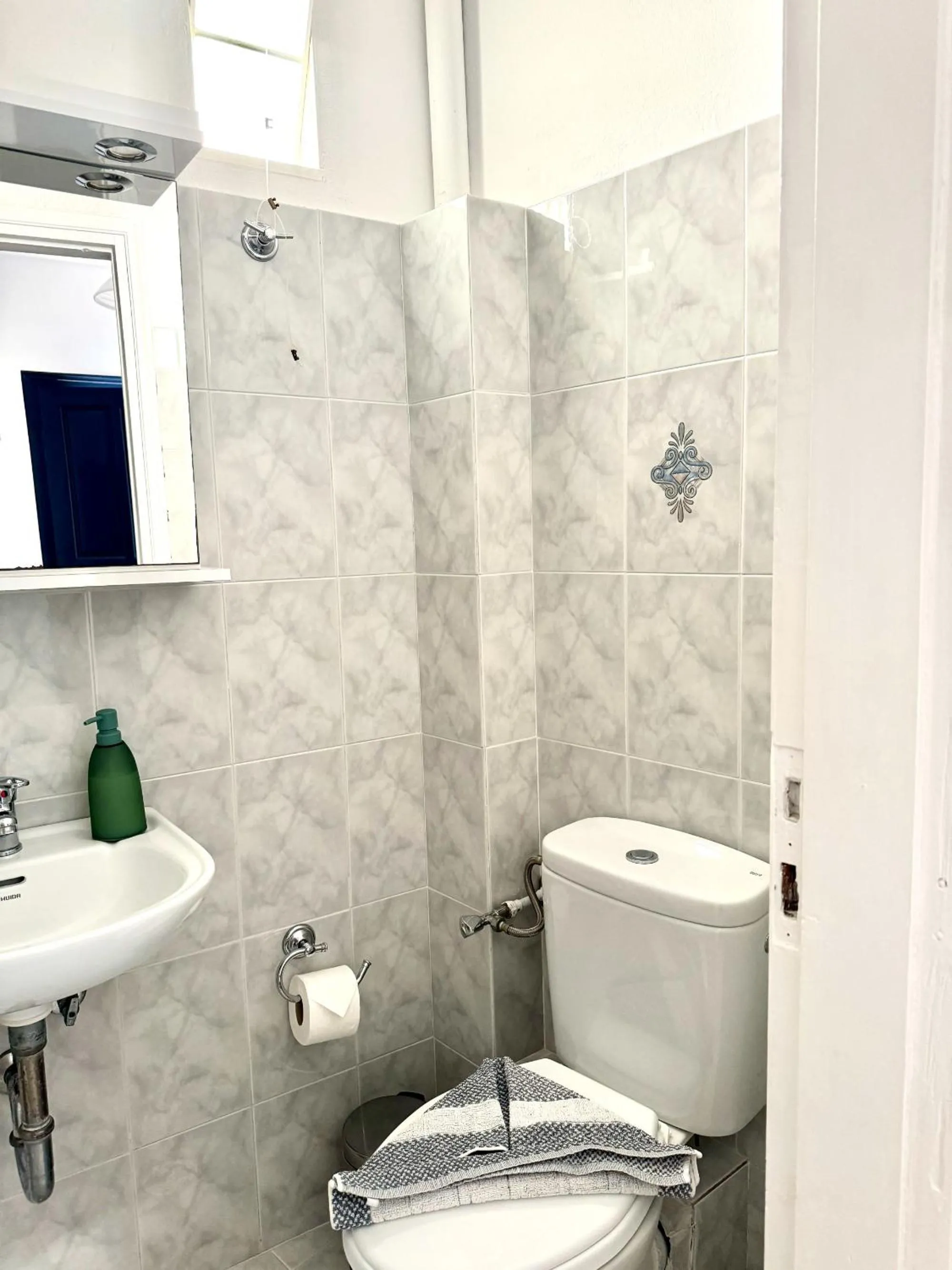 Bathroom in Elisso's Philoxenia