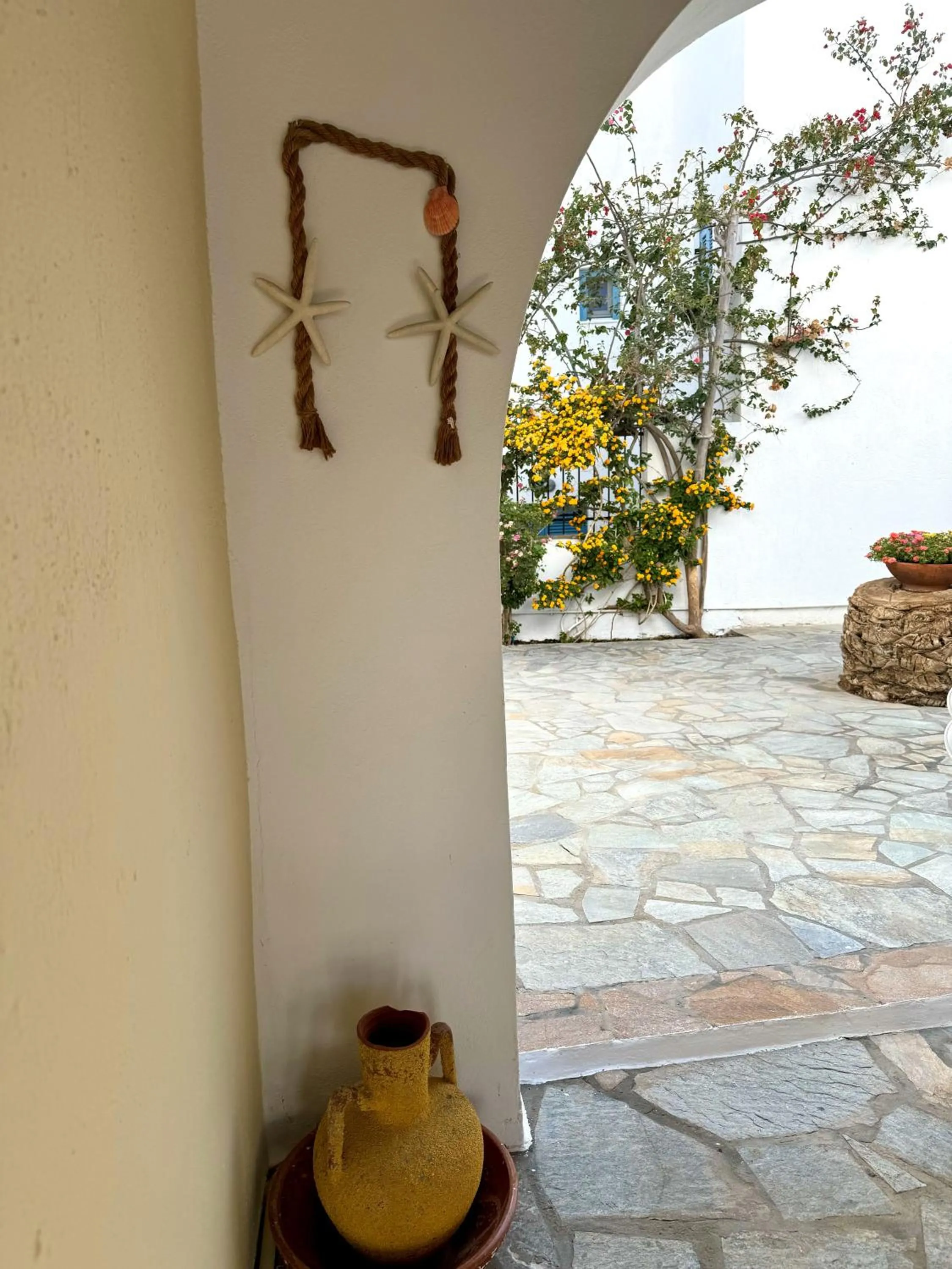 Property building in Elisso's Philoxenia
