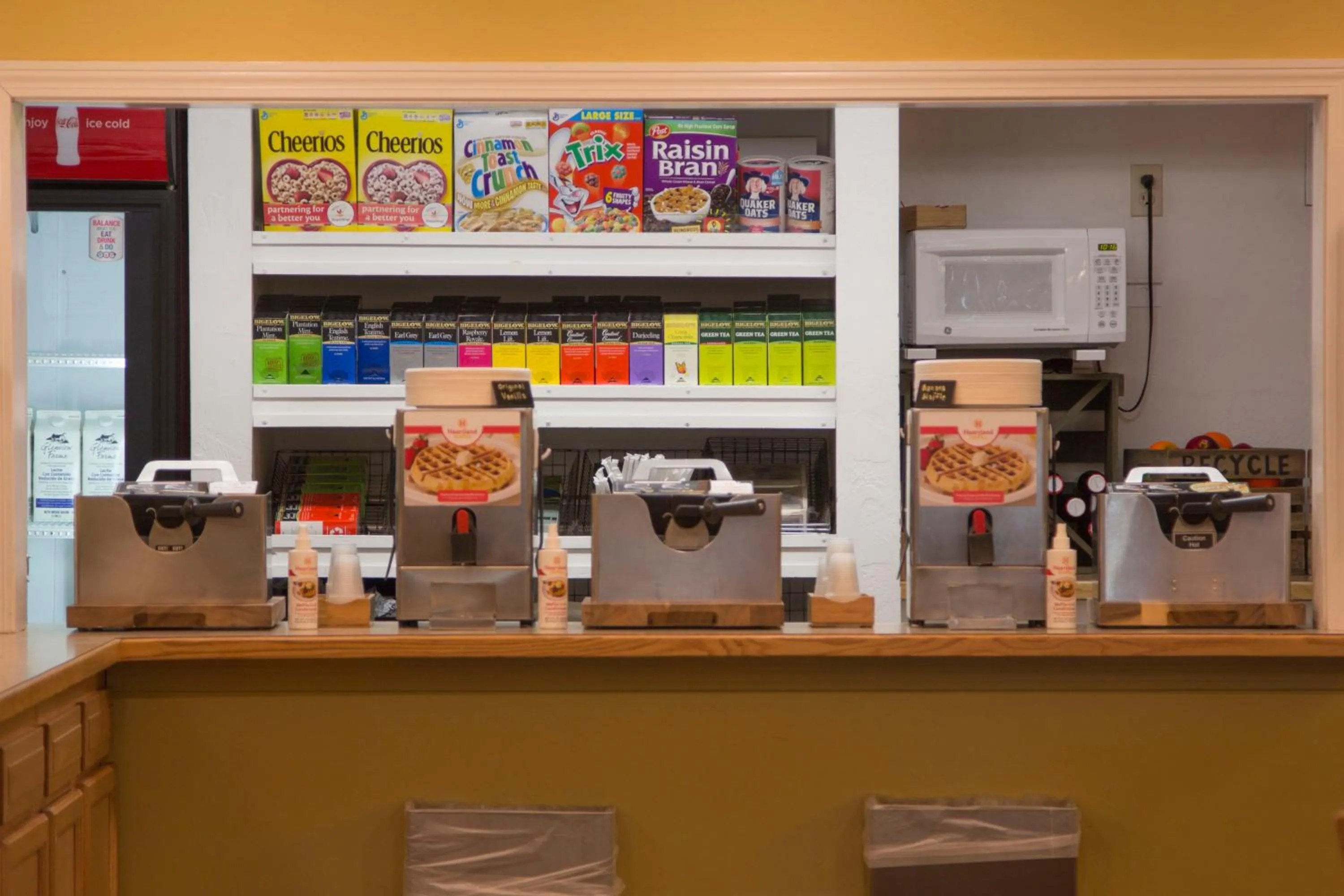 Buffet breakfast in Bayside Resort Hotel