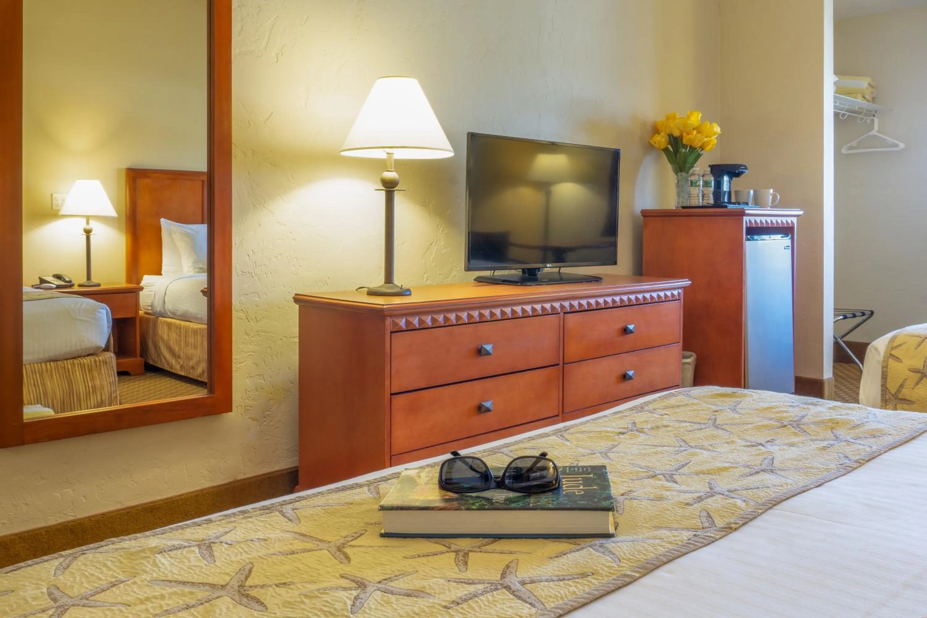 Bedroom, Bed in Bayside Resort Hotel