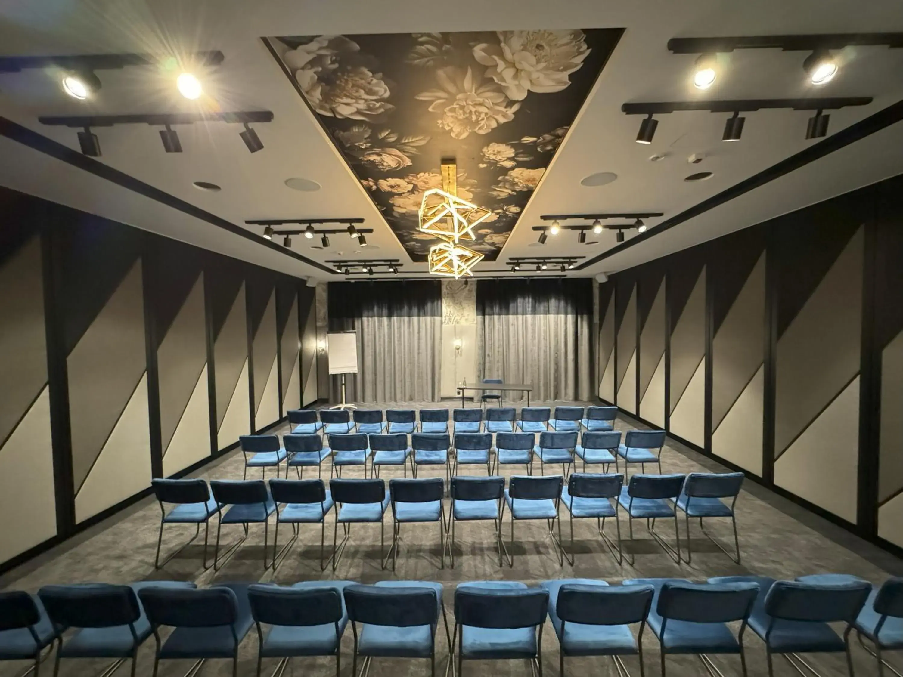 Business facilities in Hotel Moderno Poznań Business facilities in Hotel Moderno Poznań