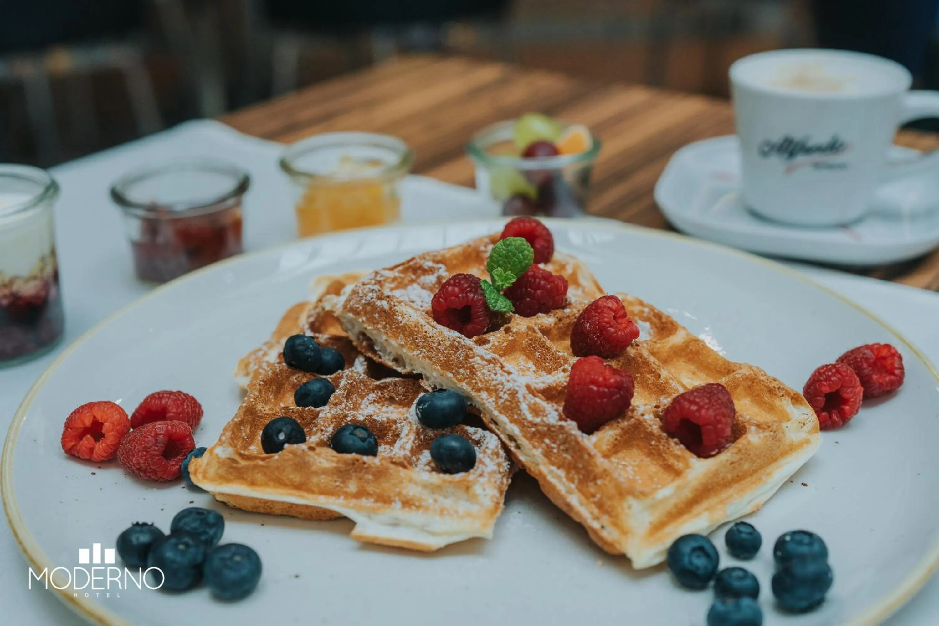 Breakfast in Hotel Moderno Poznań