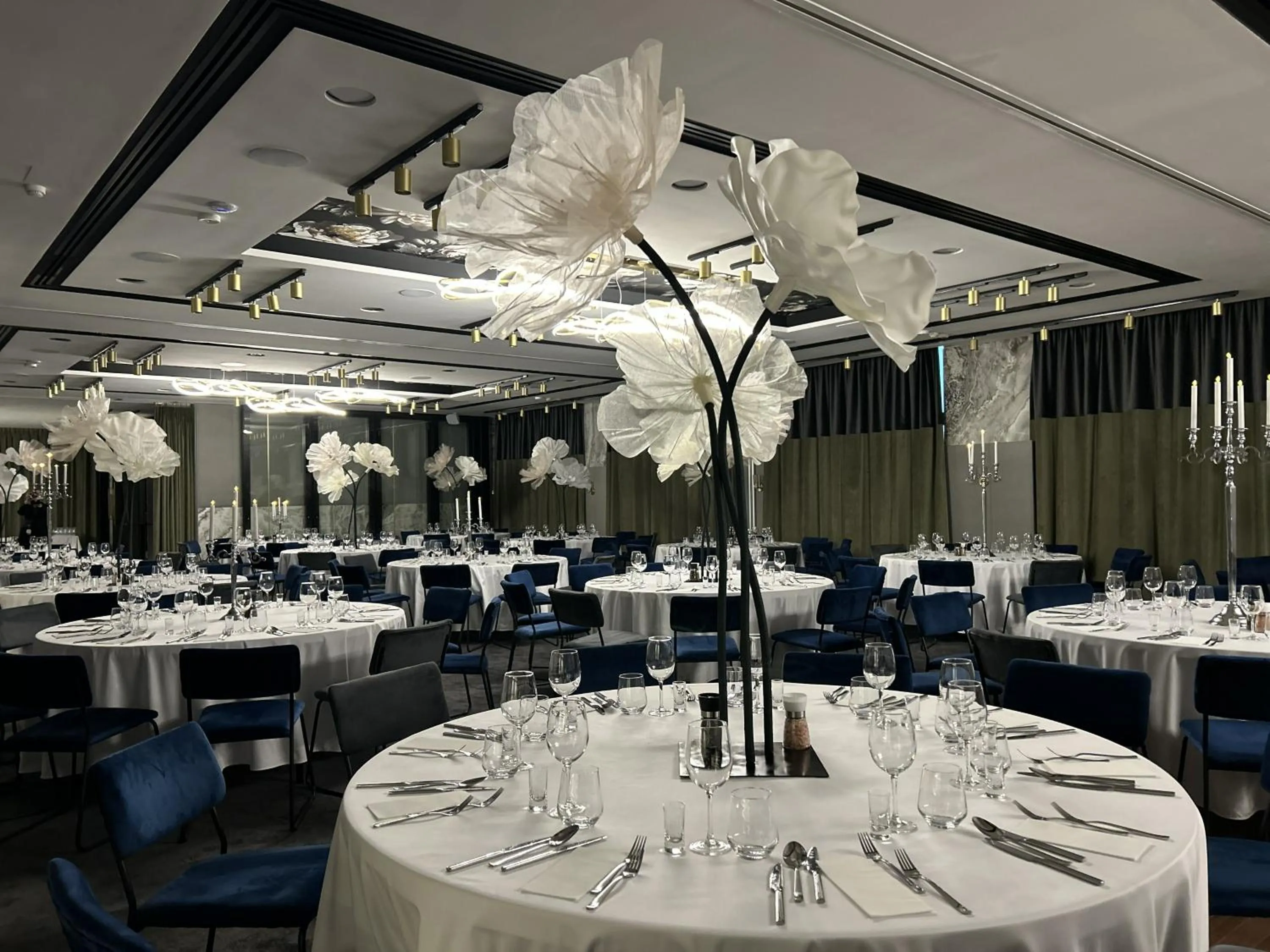 Restaurant/places to eat in Hotel Moderno Poznań