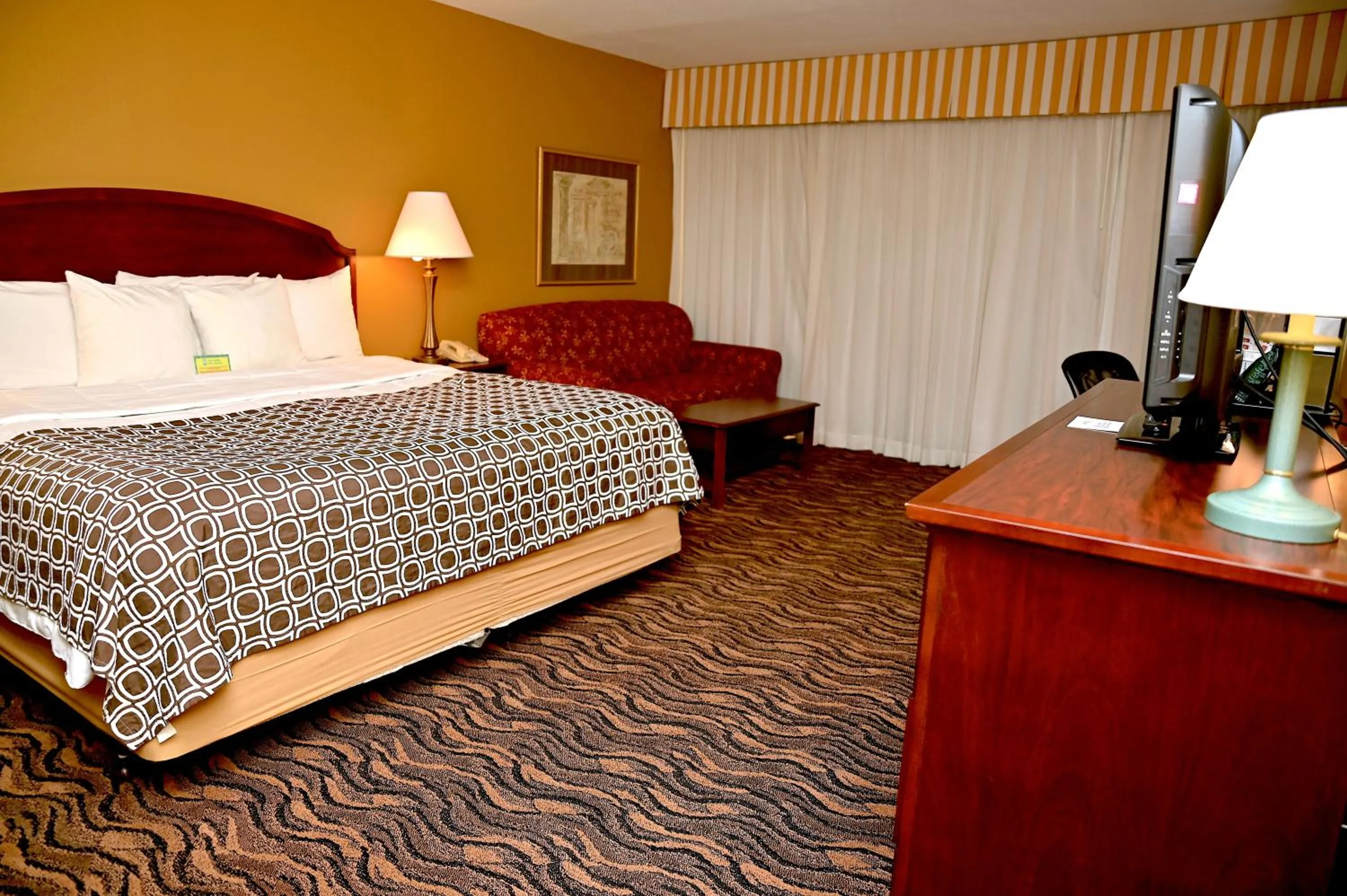 Bedroom, Bed in MCM Elegante Hotel & Suites Lubbock