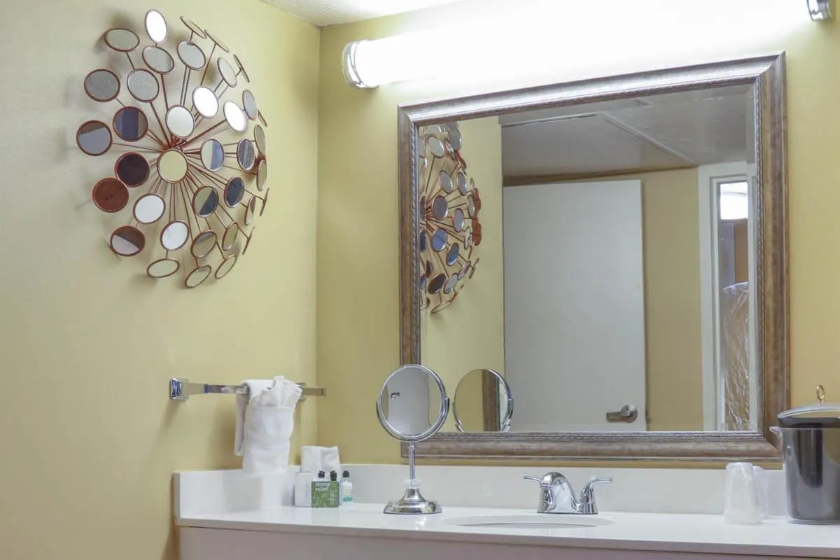 Bathroom in MCM Elegante Hotel & Suites Lubbock