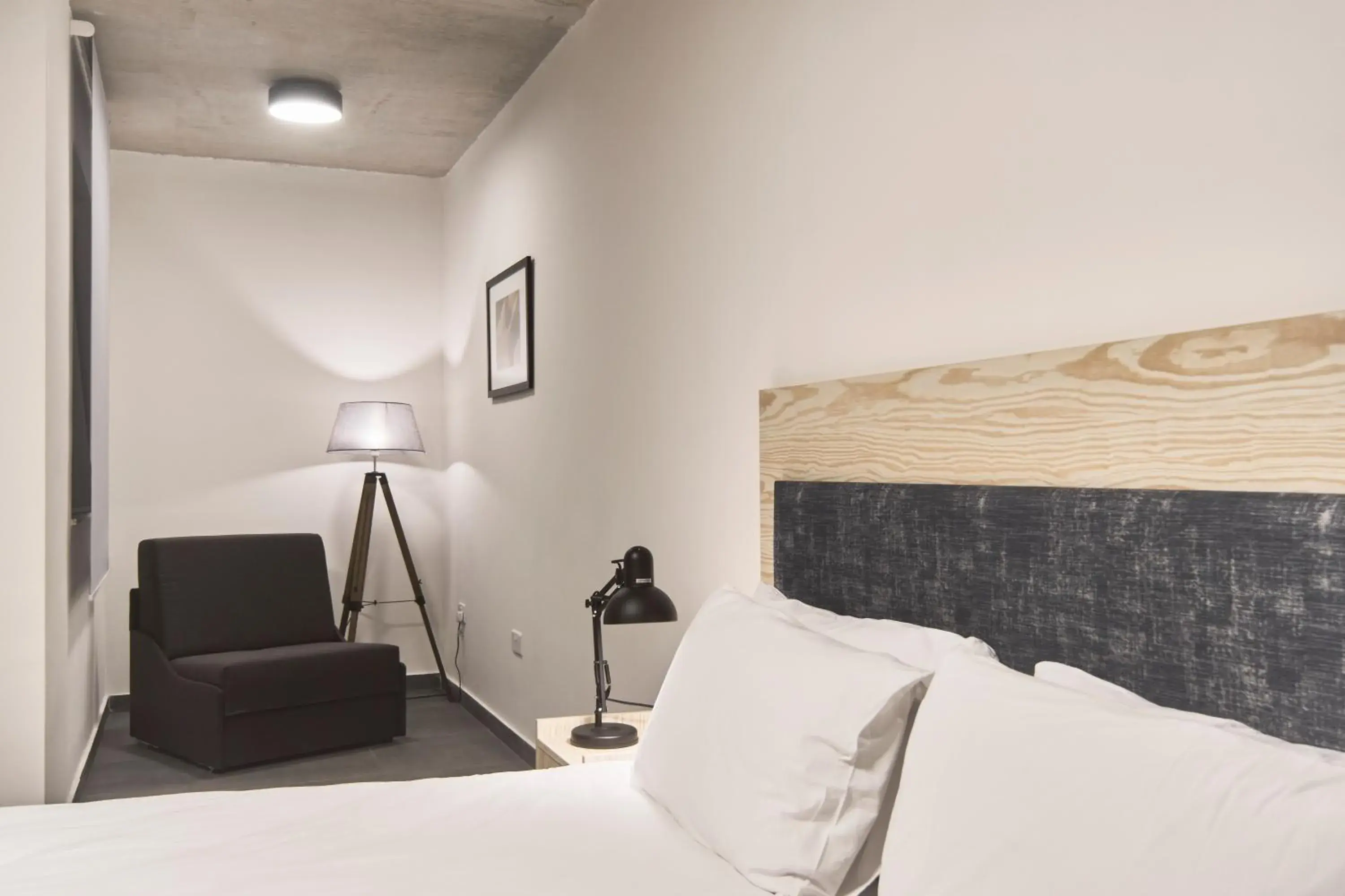 Bedroom, Bed in Mr Todd Hotel Bedroom, Bed in Mr Todd Hotel