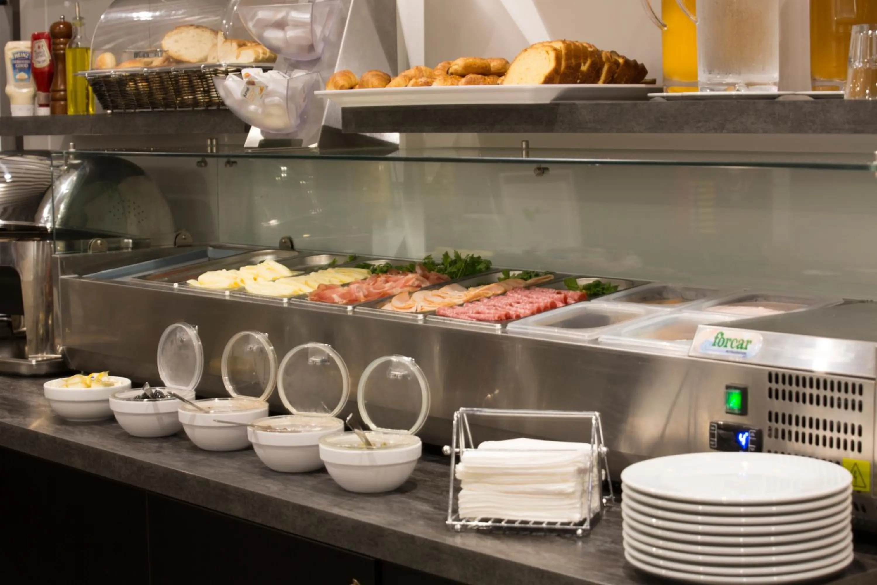 Breakfast in Mr Todd Hotel