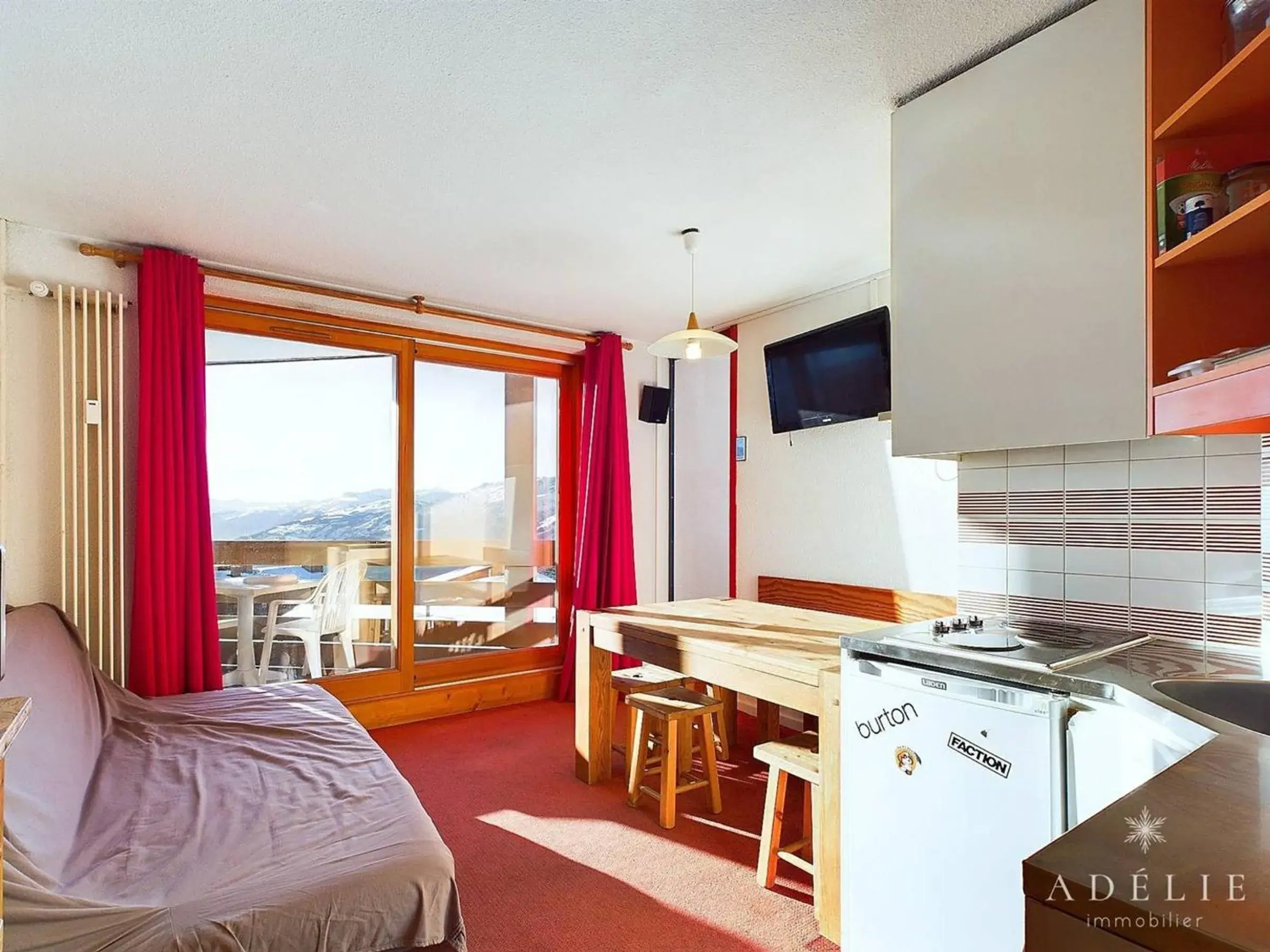 Charmant 2P avec Parking, Balcon, près des Pistes et Commerces à Montvalezan - FR-1-398-509 Charmant 2P avec Parking, Balcon, près des Pistes et Commerces à Montvalezan - FR-1-398-509