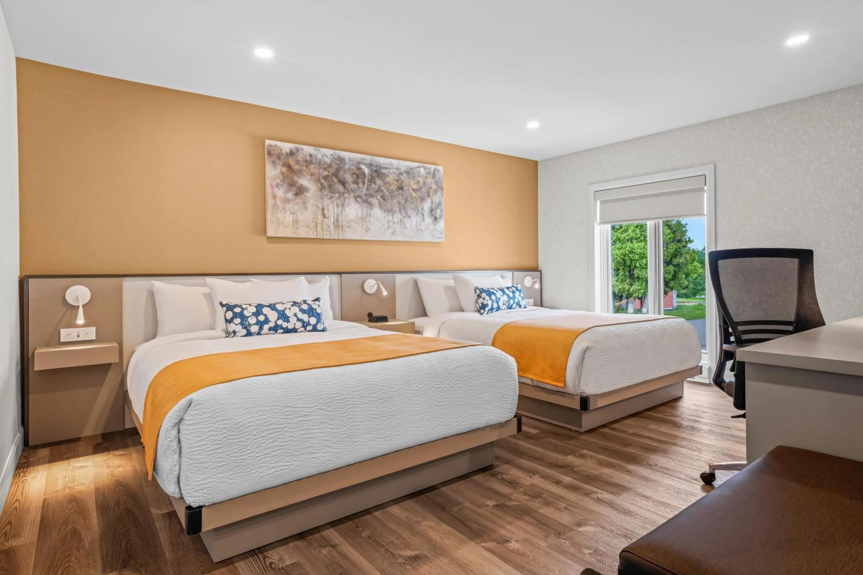 Bed in Days Inn by Wyndham Riviere-Du-Loup