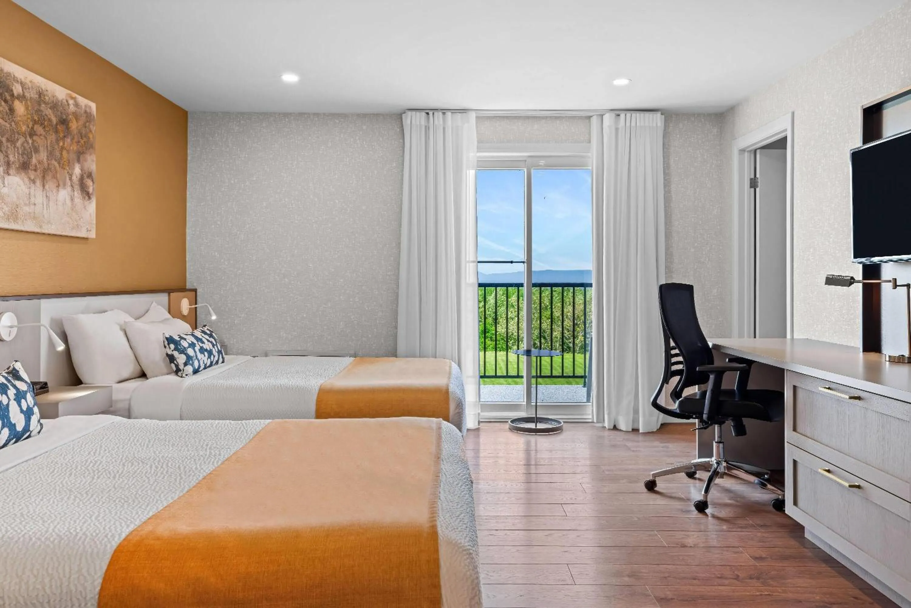 Photo of the whole room, Bed in Days Inn by Wyndham Riviere-Du-Loup