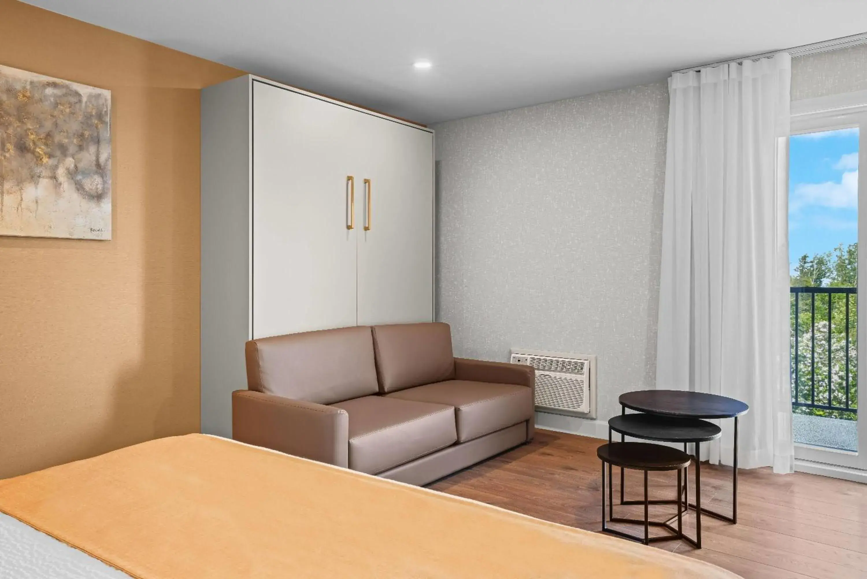 Bed in Days Inn by Wyndham Riviere-Du-Loup Bed in Days Inn by Wyndham Riviere-Du-Loup