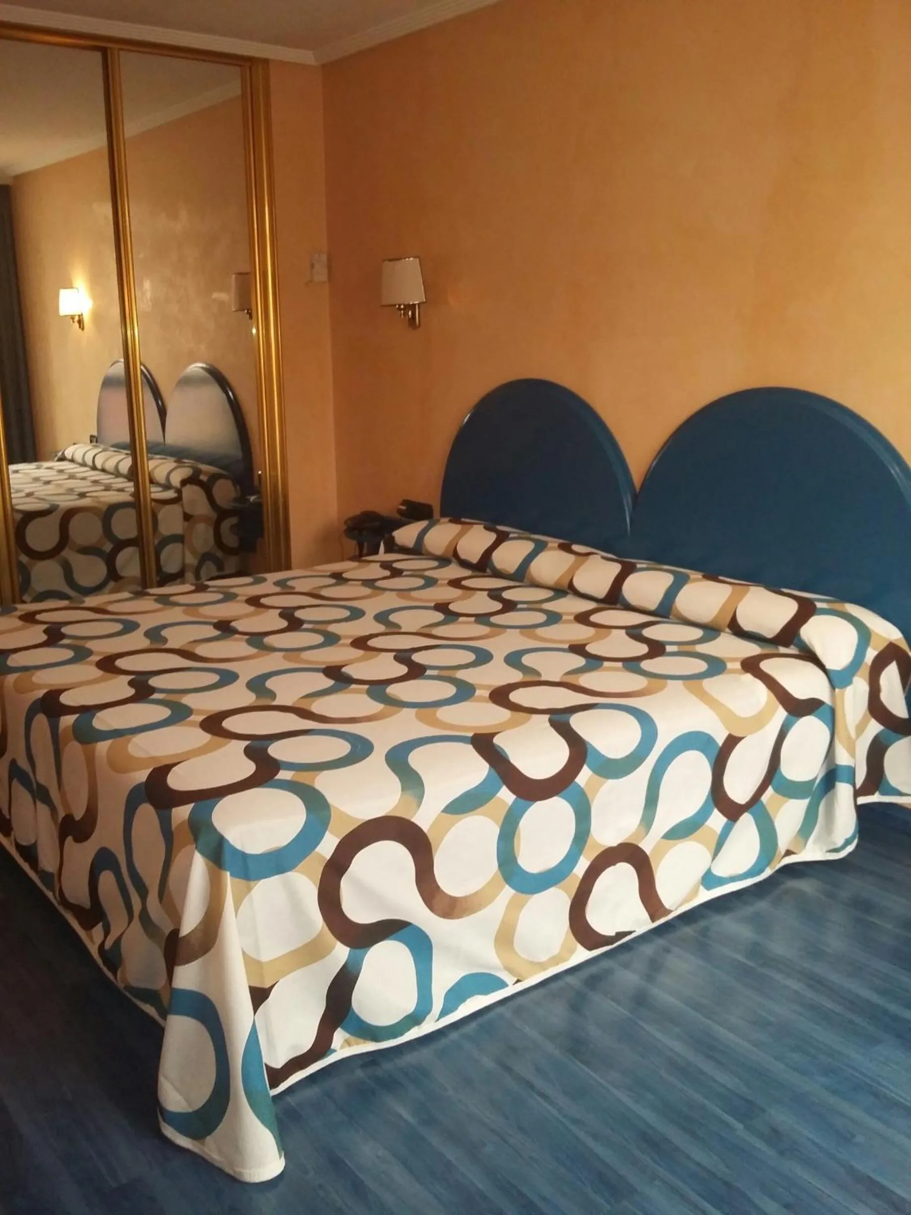 Photo of the whole room, Bed in Hotel VillaPaloma