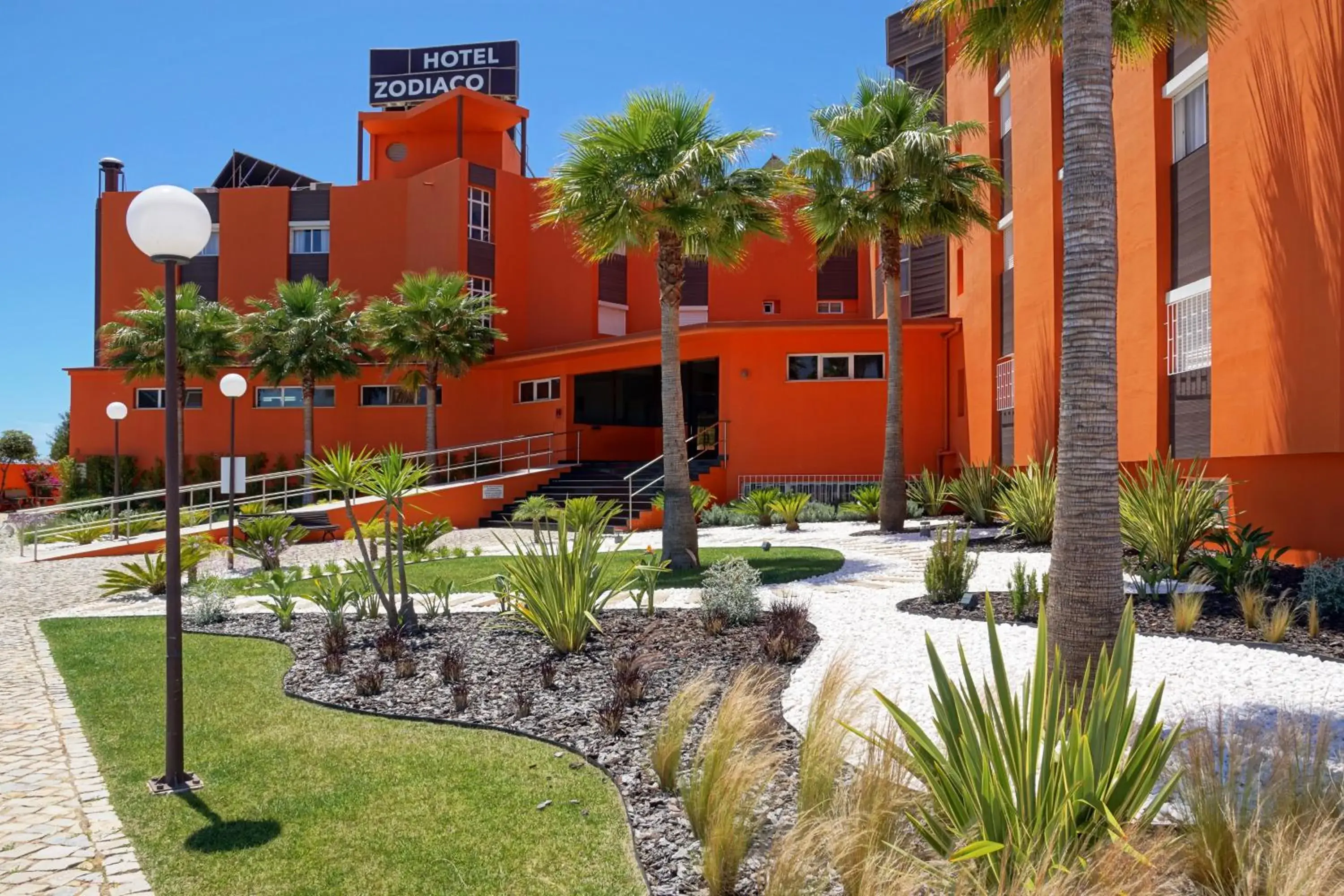 Property building in Zodiaco Property building in Zodiaco